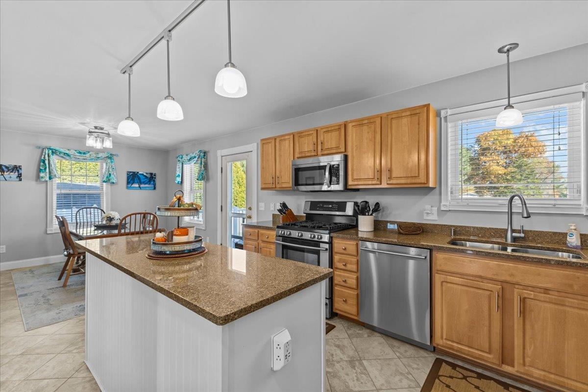 3 Gifted Road Property Photo 5