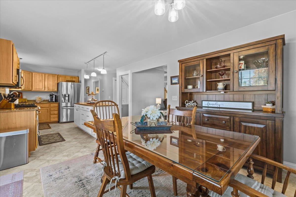 3 Gifted Road Property Photo 9