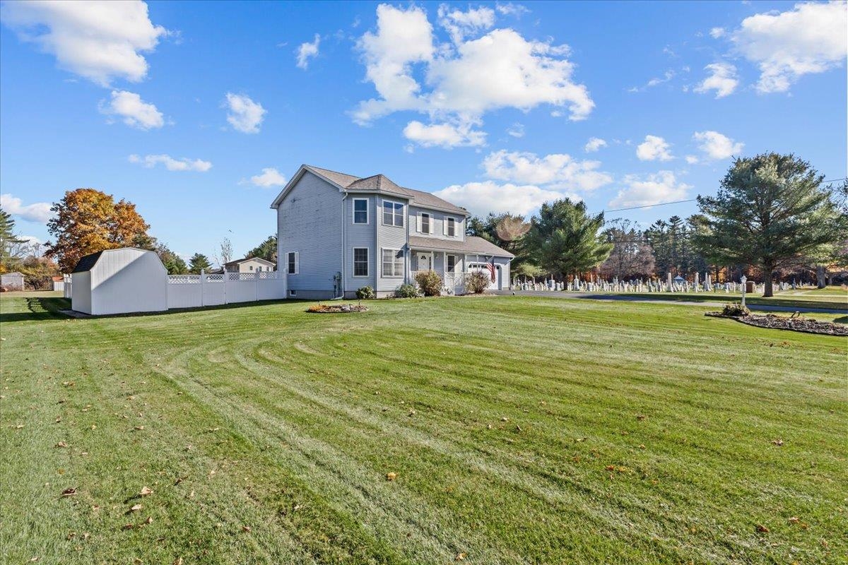 3 Gifted Road Property Photo 43