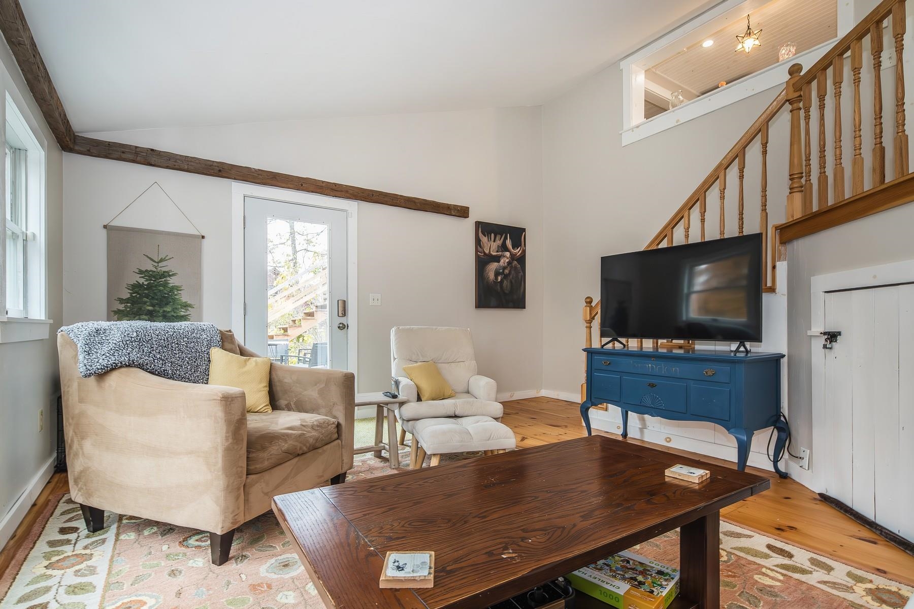 19 River Street Property Photo 6