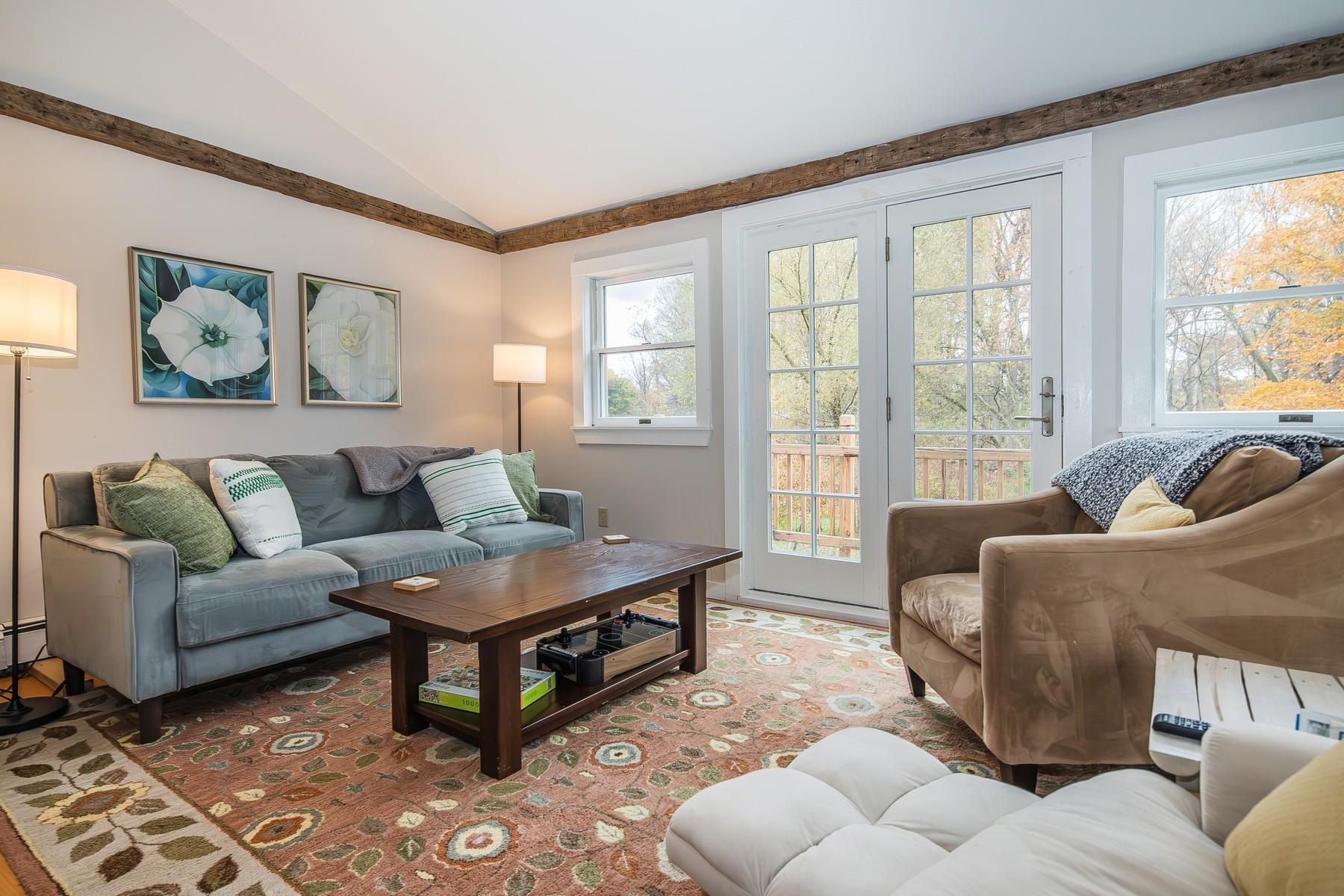 19 River Street Property Photo 7