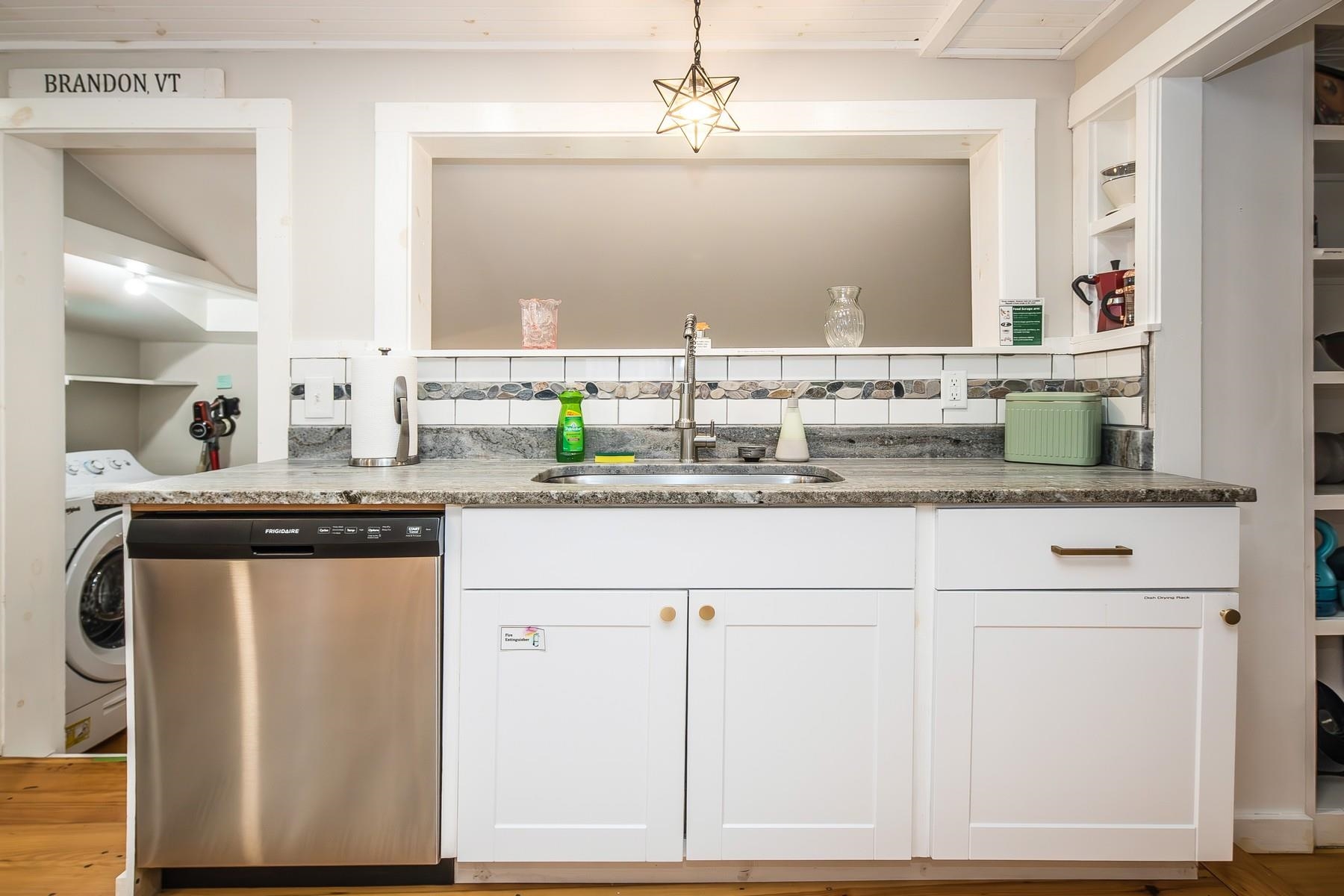 19 River Street Property Photo 24