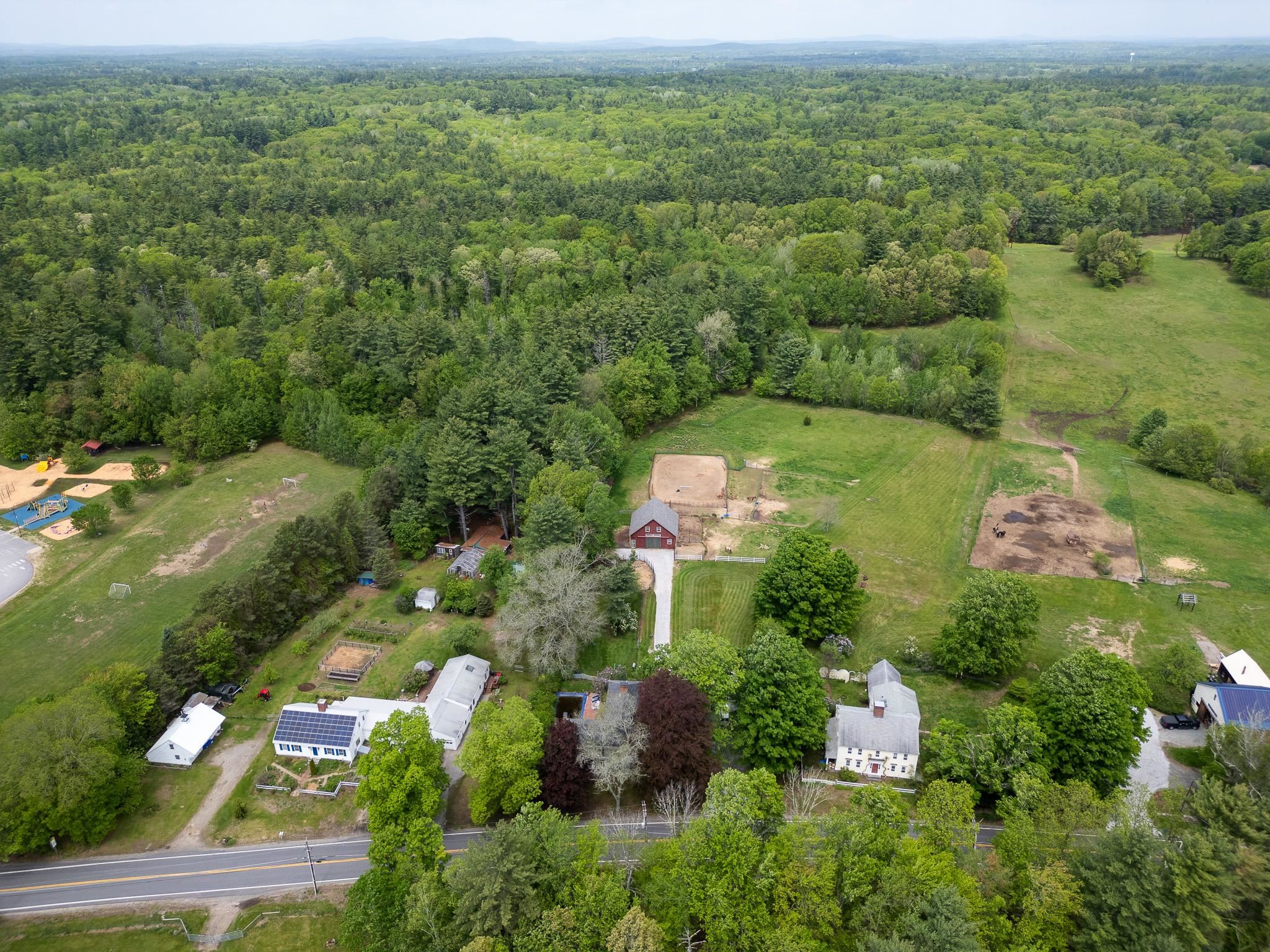 337 Middle Road Property Photo 41