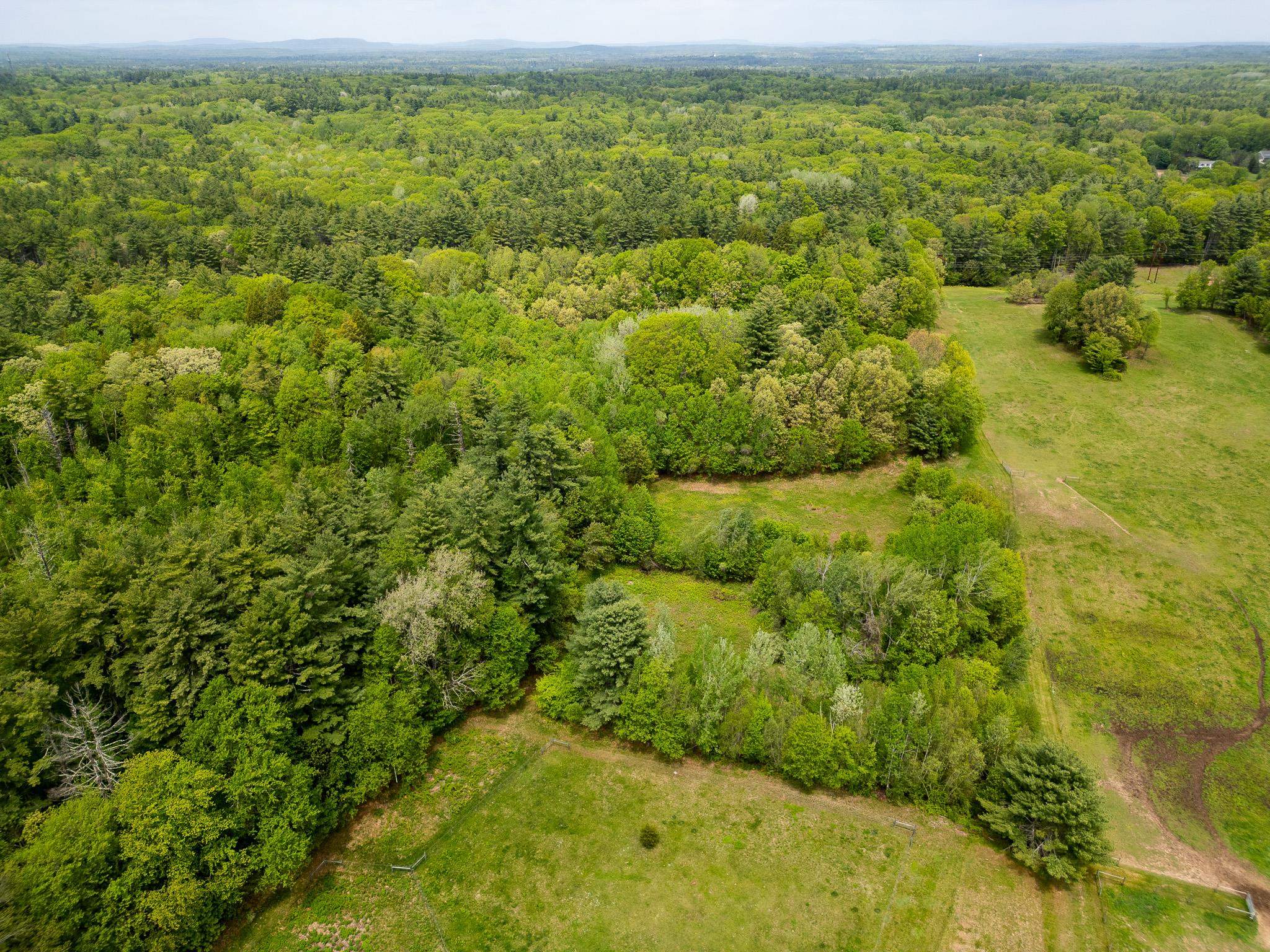 337 Middle Road Property Photo 42