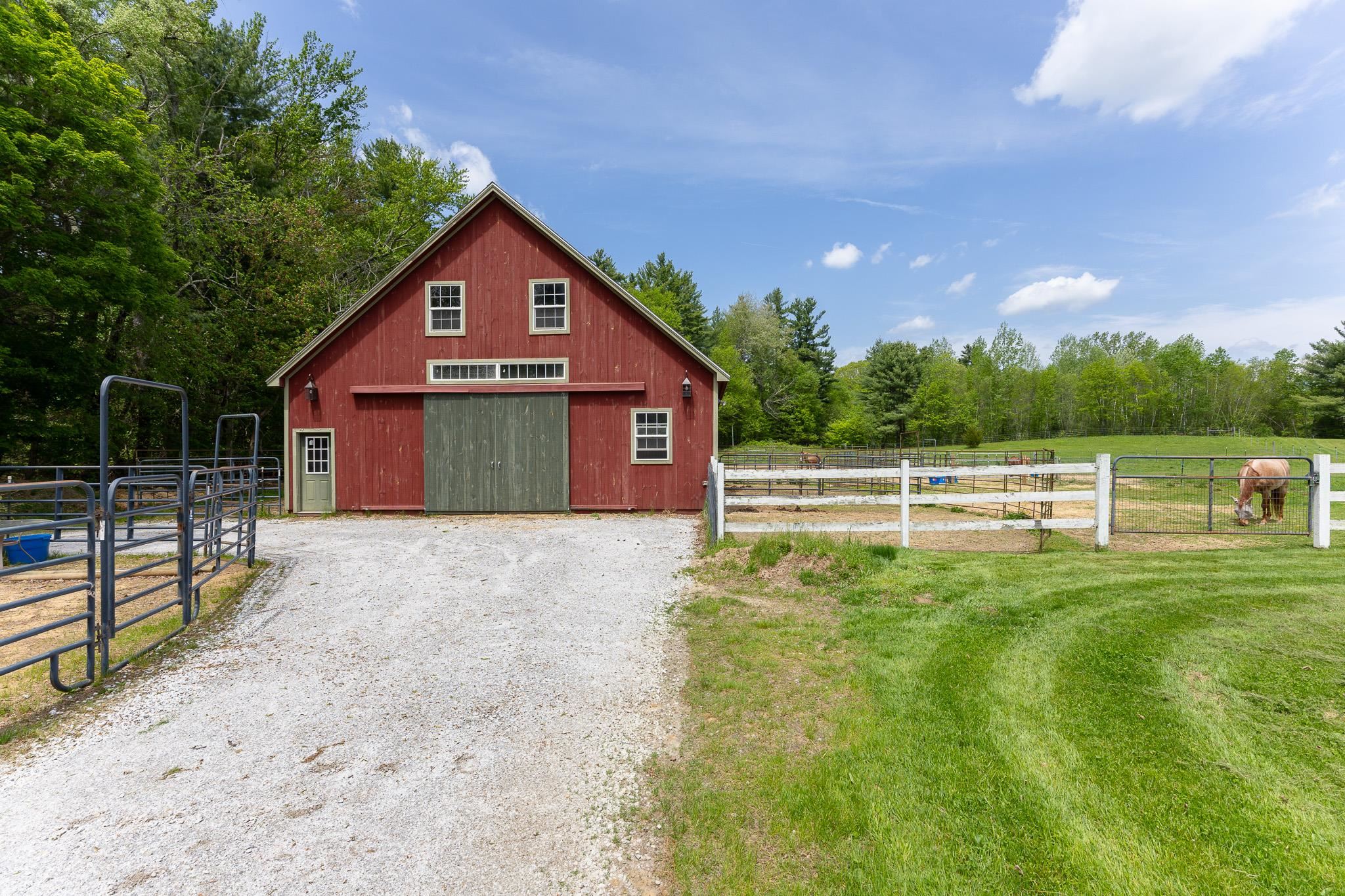 337 Middle Road Property Photo 46