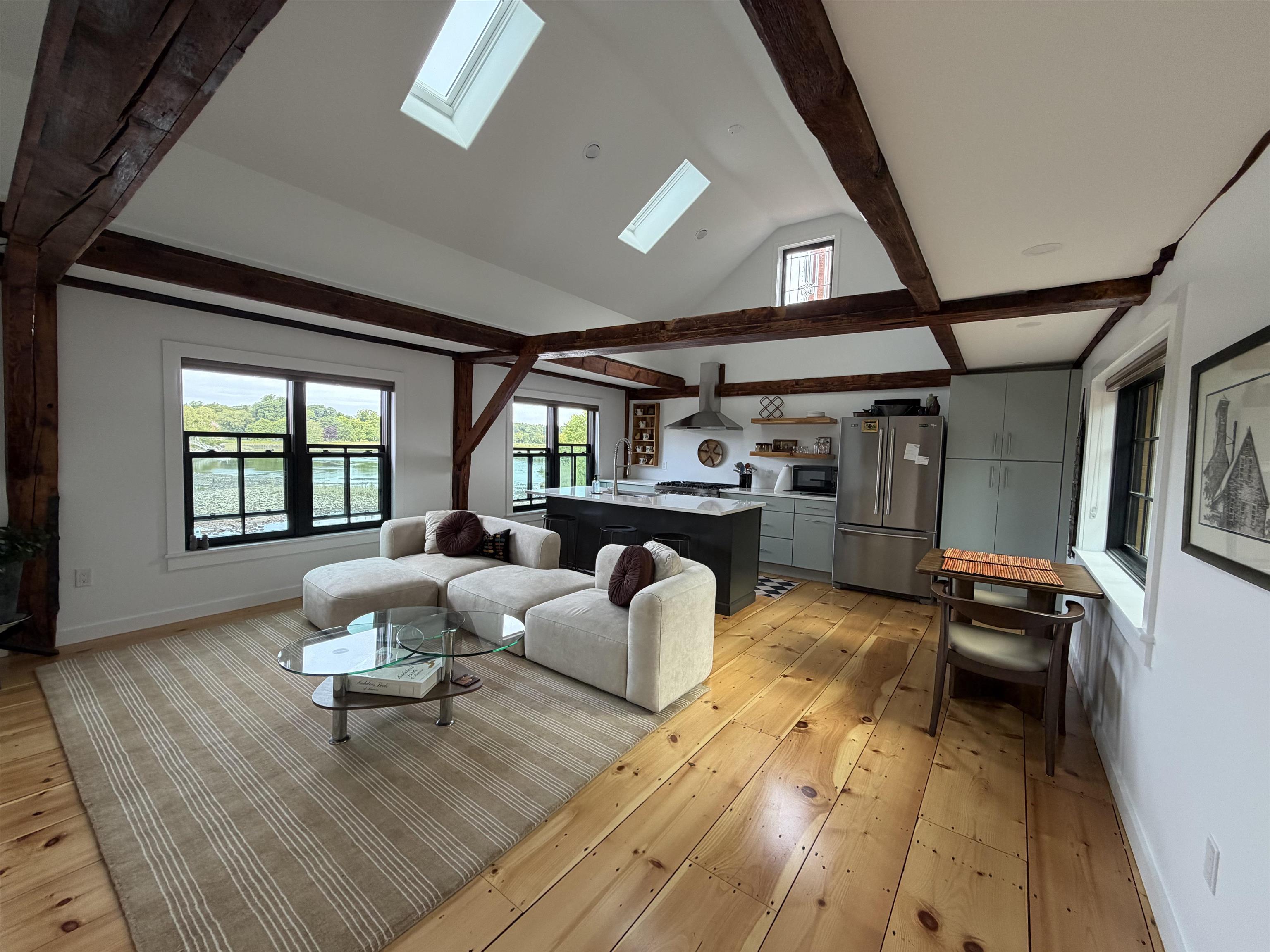 10 String Bridge Property Photo 26