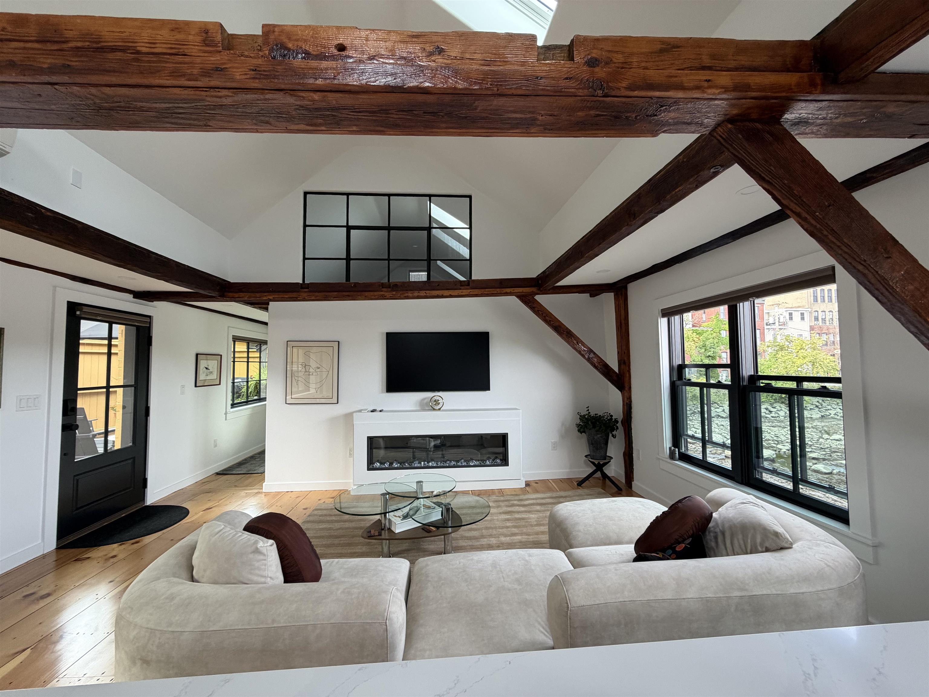 10 String Bridge Property Photo 29