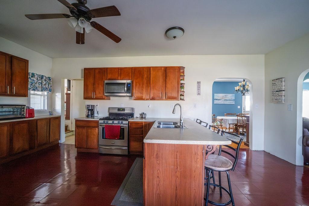 534 Champlain Street Property Photo 9