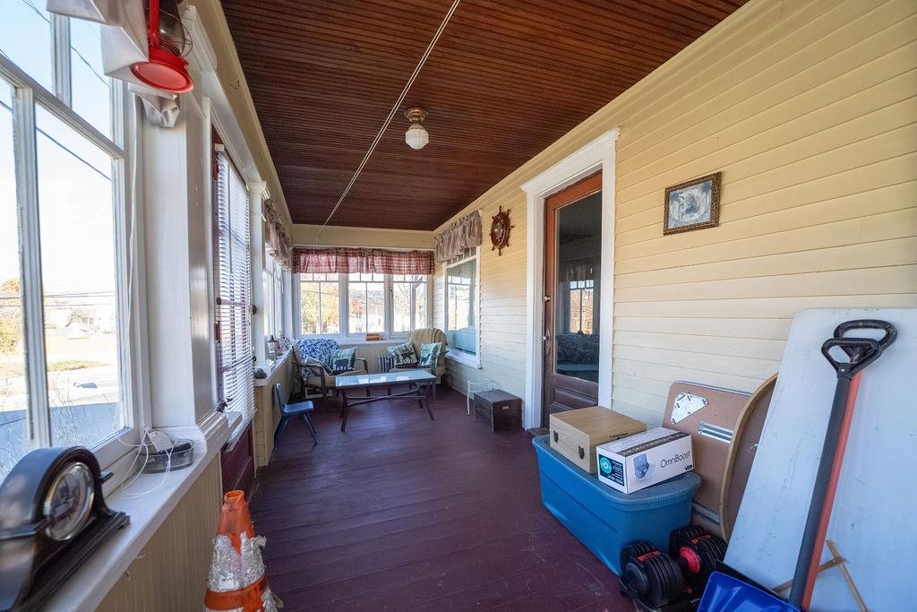 534 Champlain Street Property Photo 43