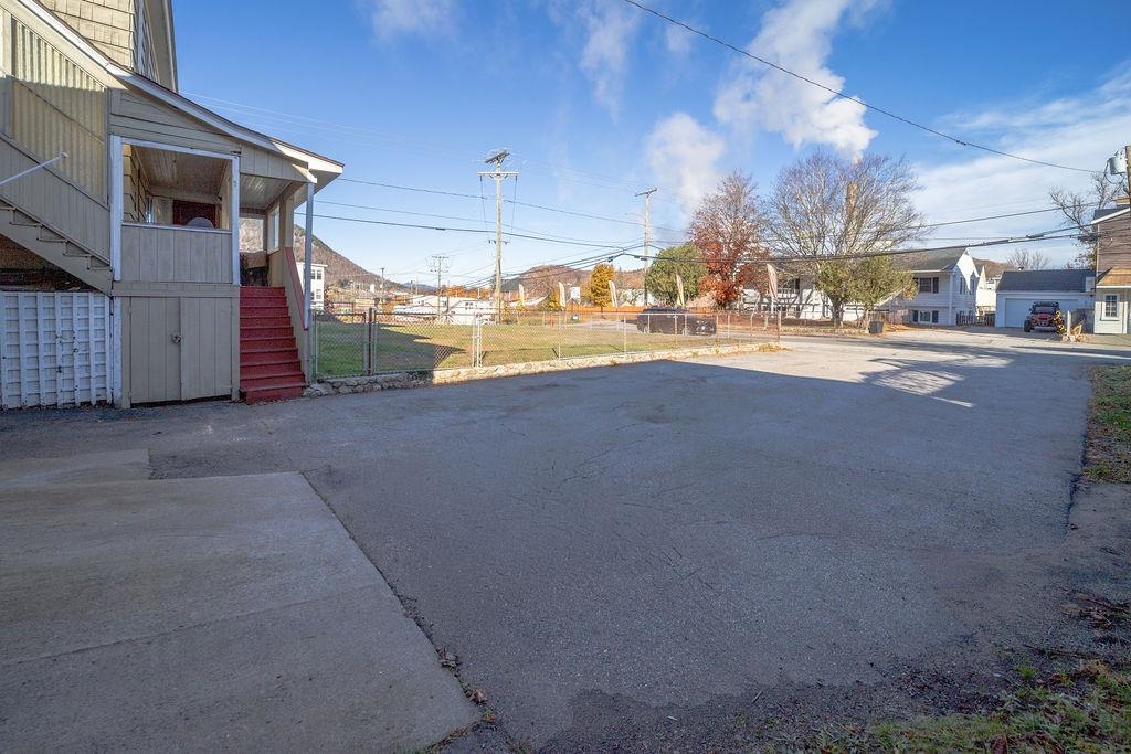 534 Champlain Street Property Photo 6