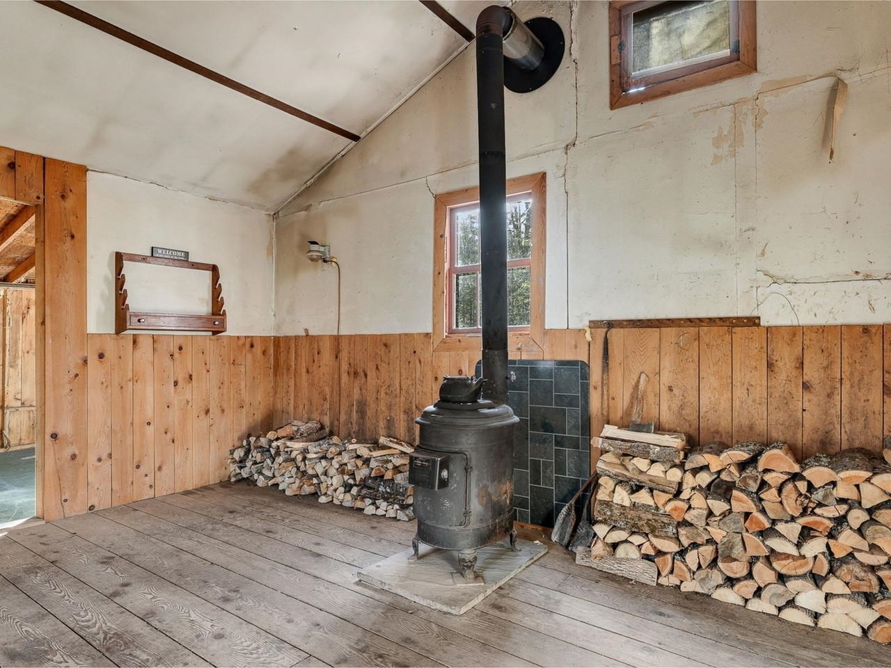 2350 Cobb Hill Road Property Photo 8