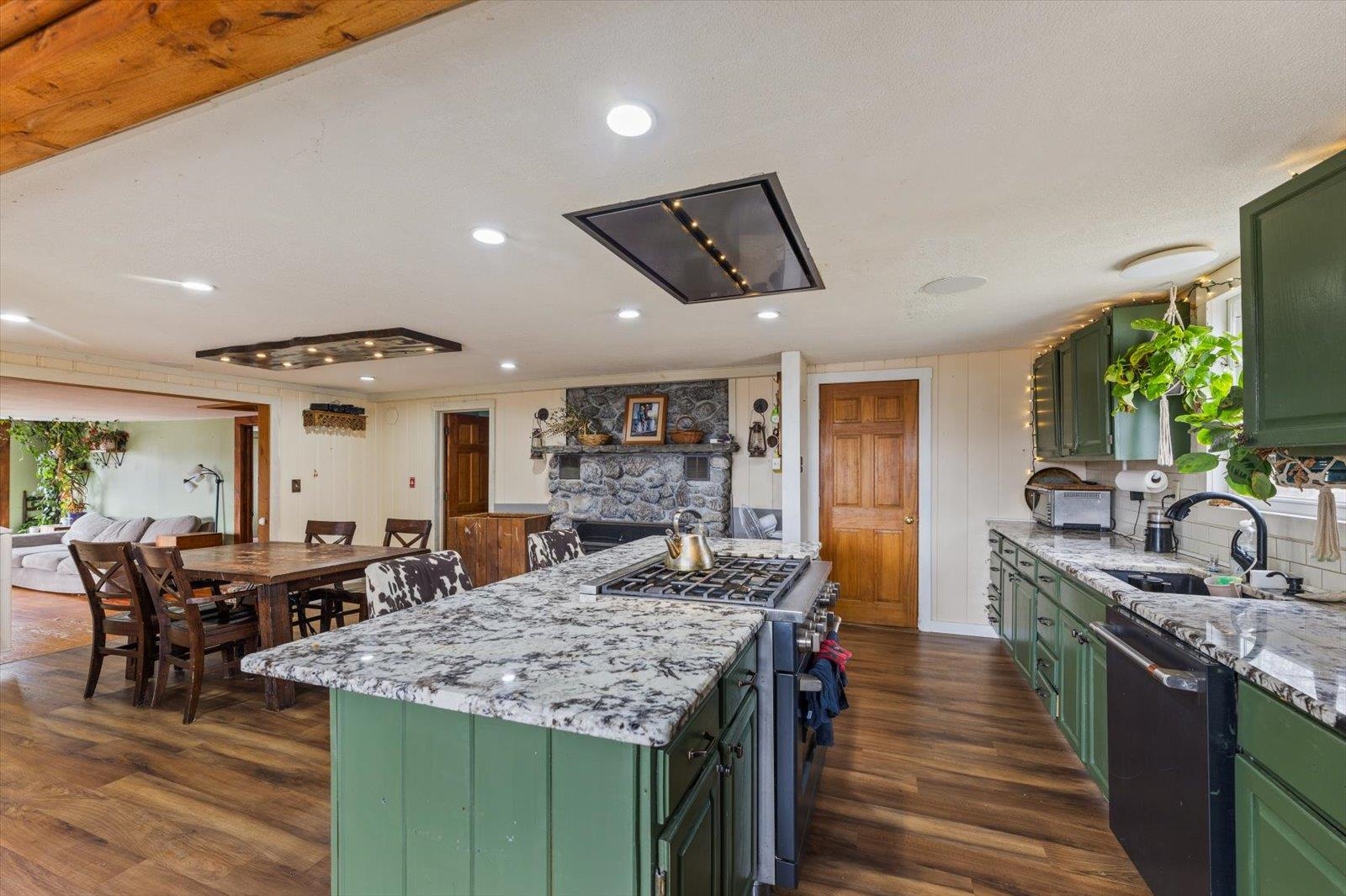 67 Lang Road Property Photo 10