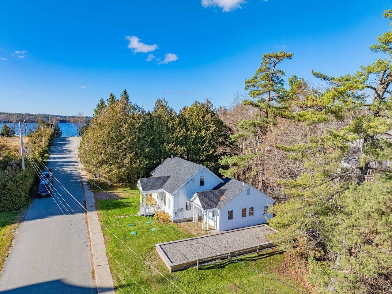 38 Beach Road Property Photo 7