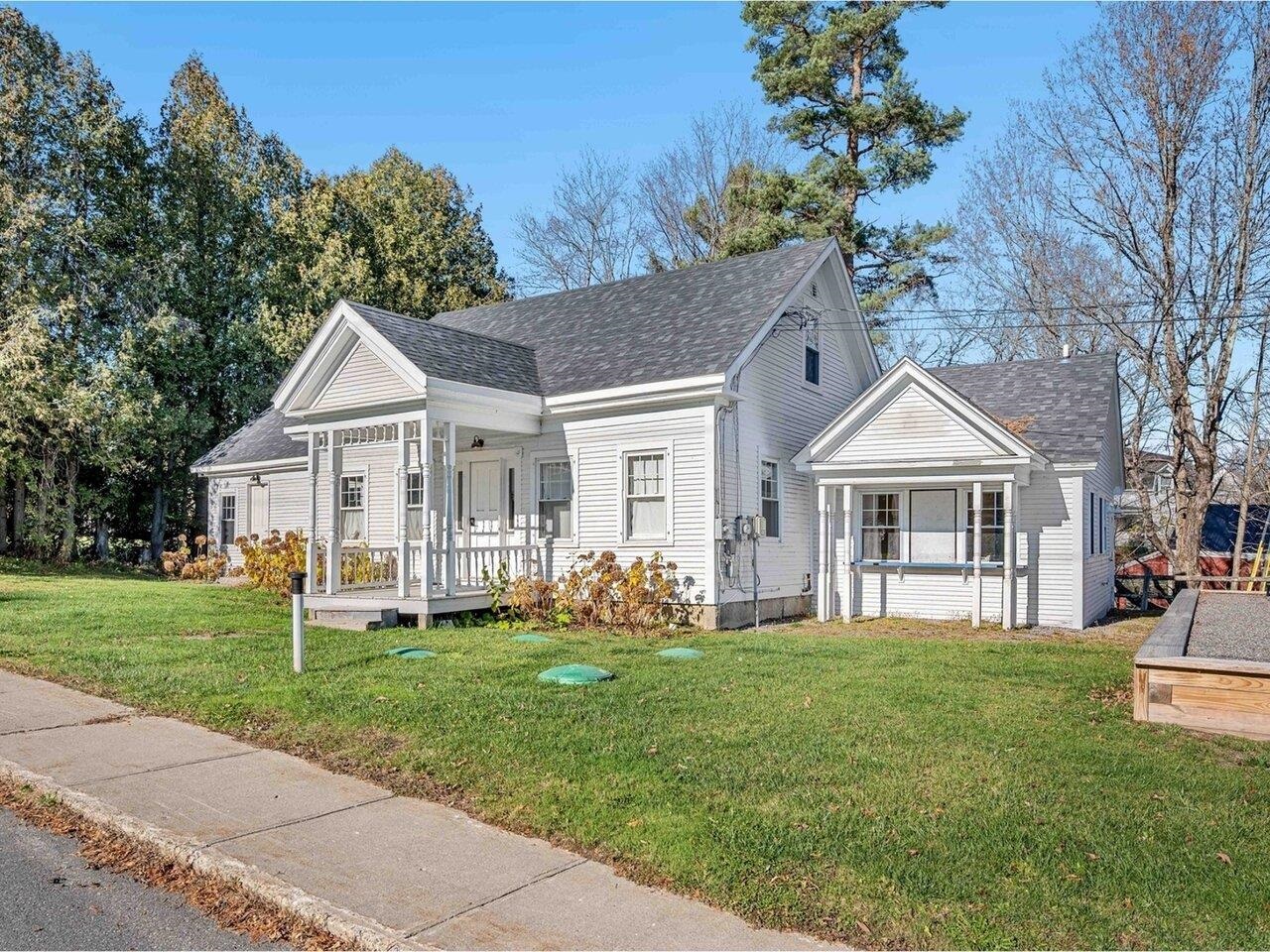 38 Beach Road Property Photo 13