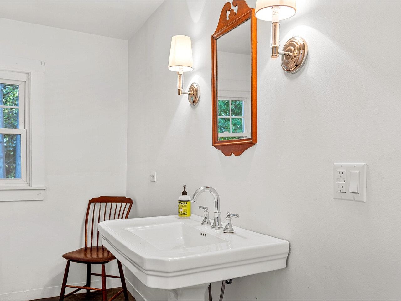 38 Beach Road Property Photo 33