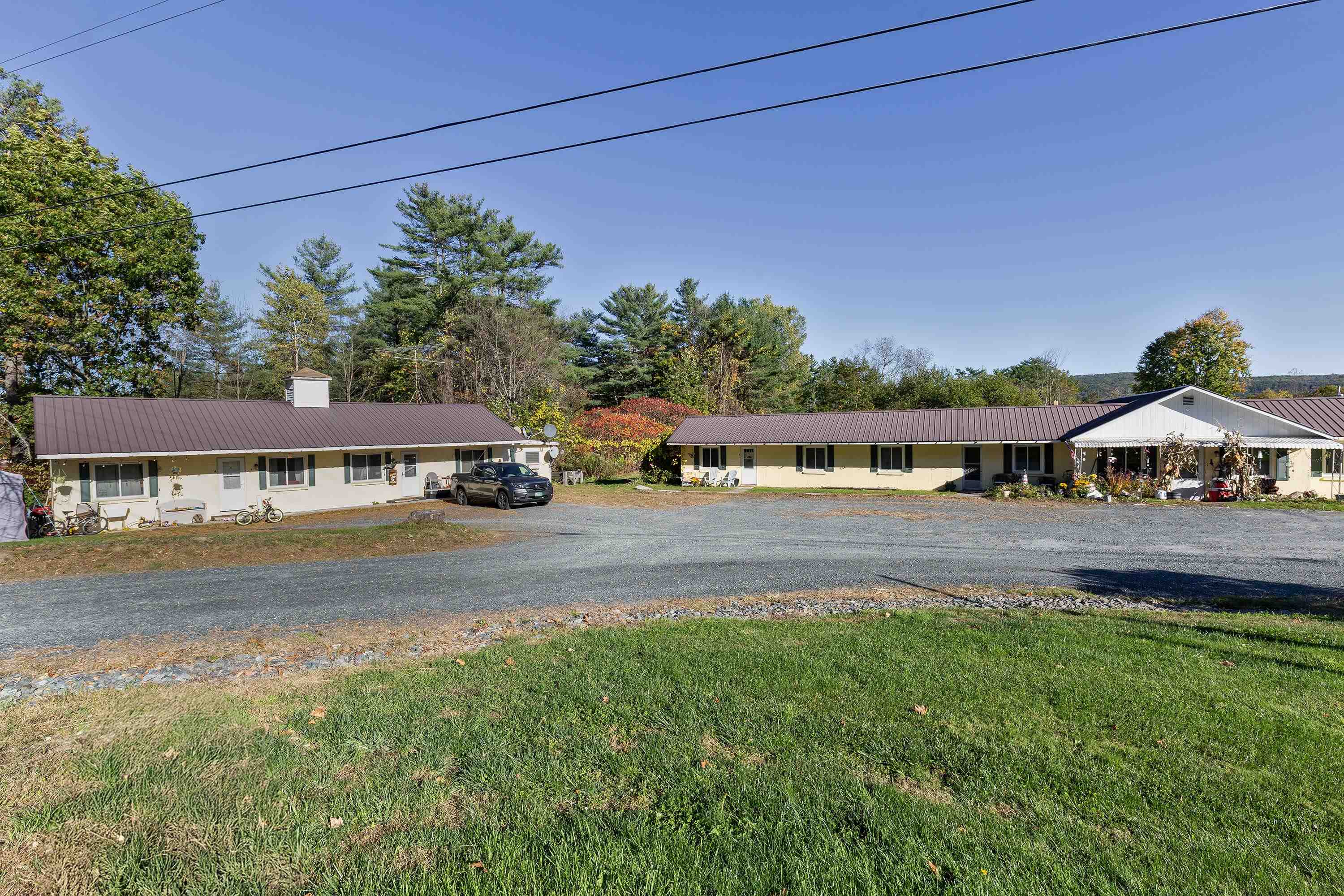 1675 Us Route 5 South Property Photo 3