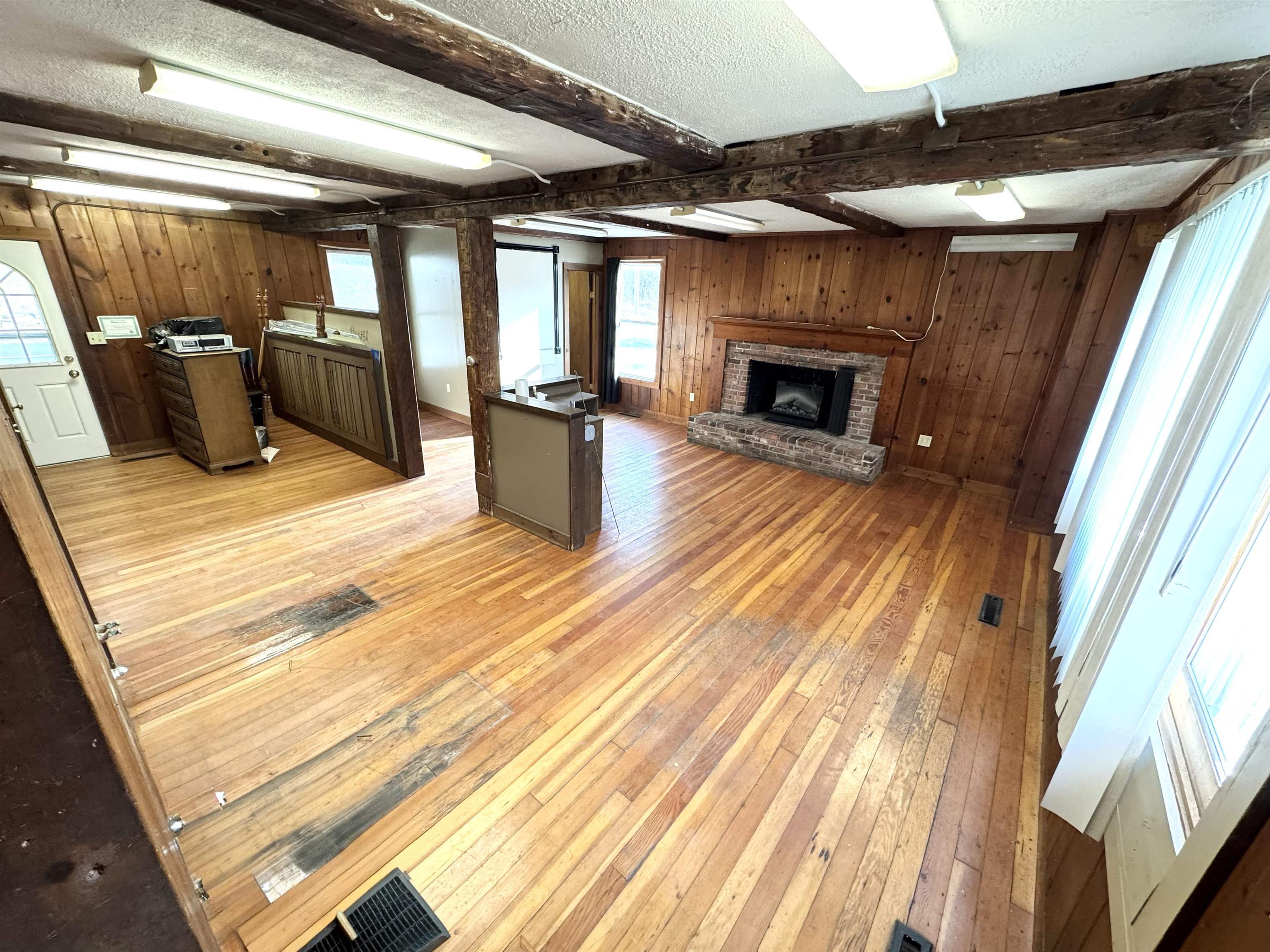 2072 North Main Street Property Photo 3