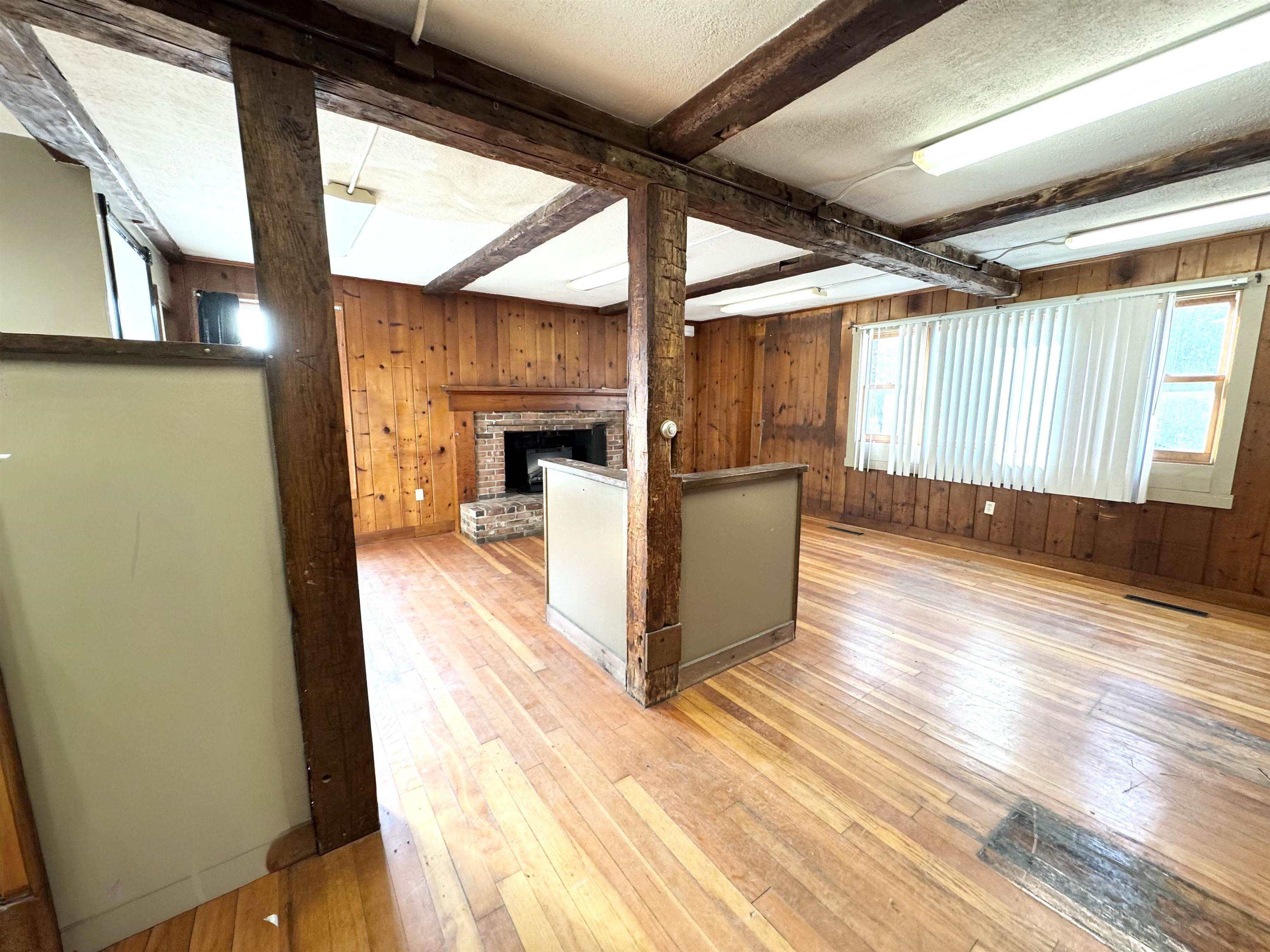 2072 North Main Street Property Photo 6