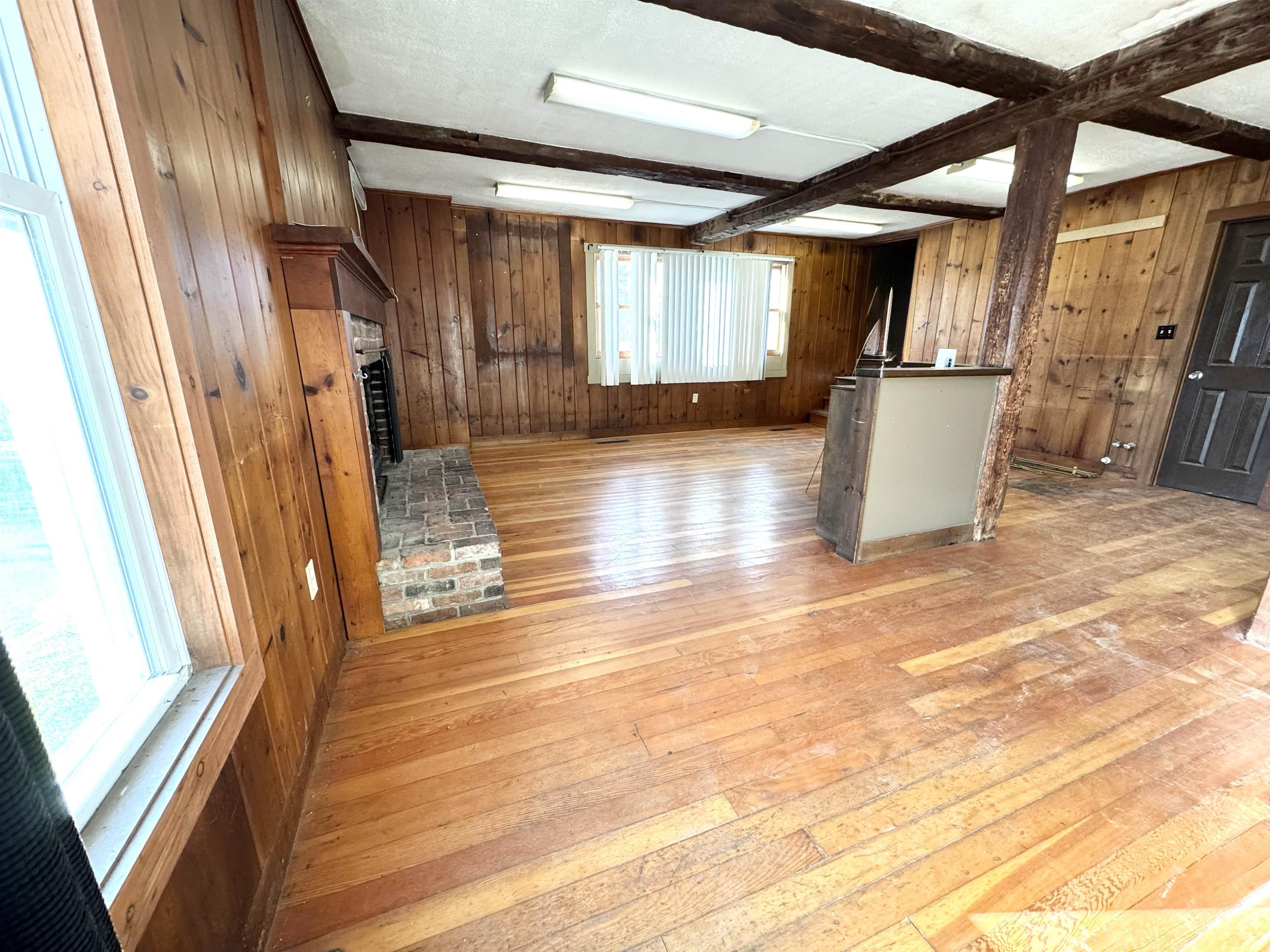 2072 North Main Street Property Photo 9
