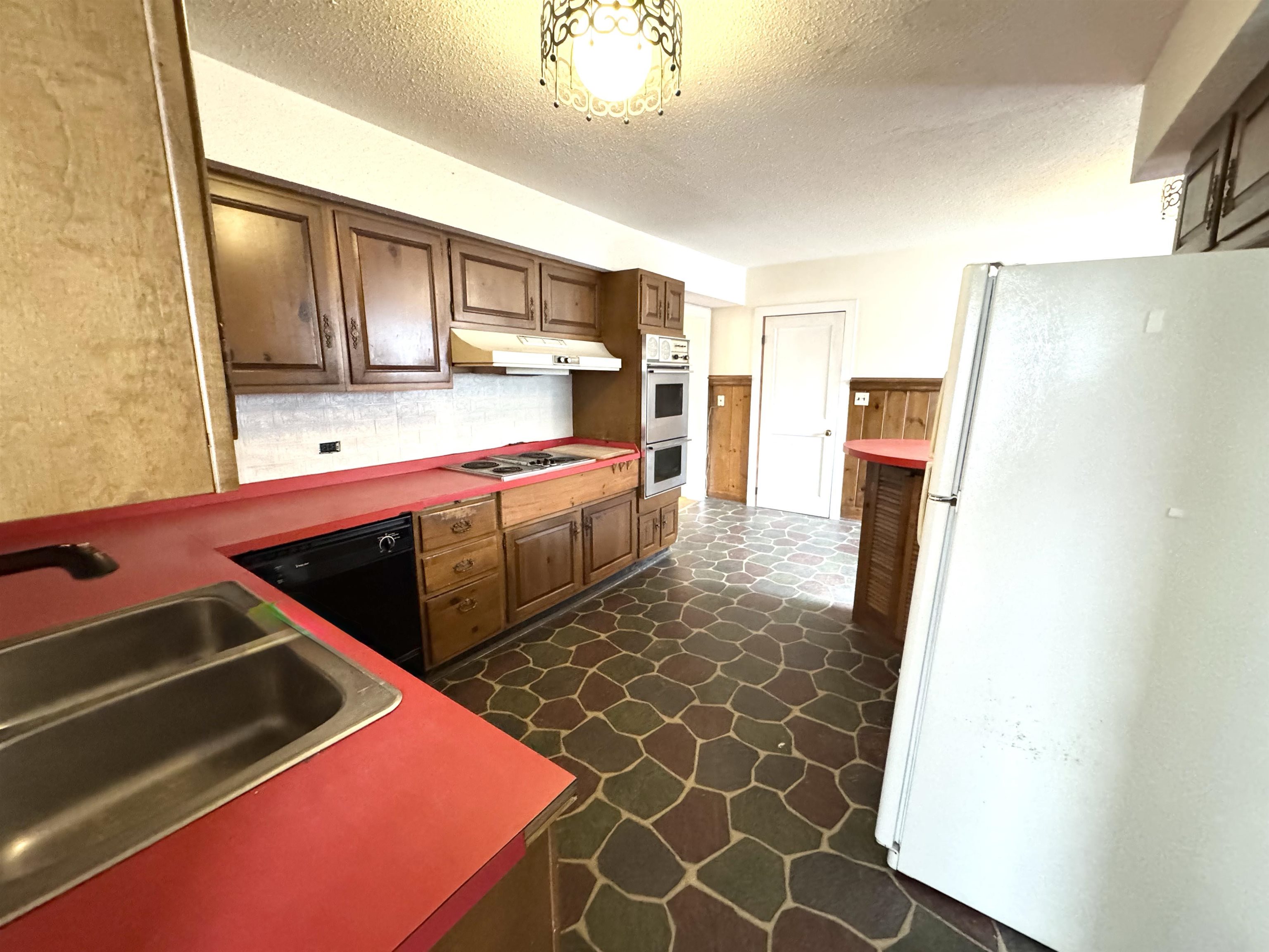 2072 North Main Street Property Photo 22