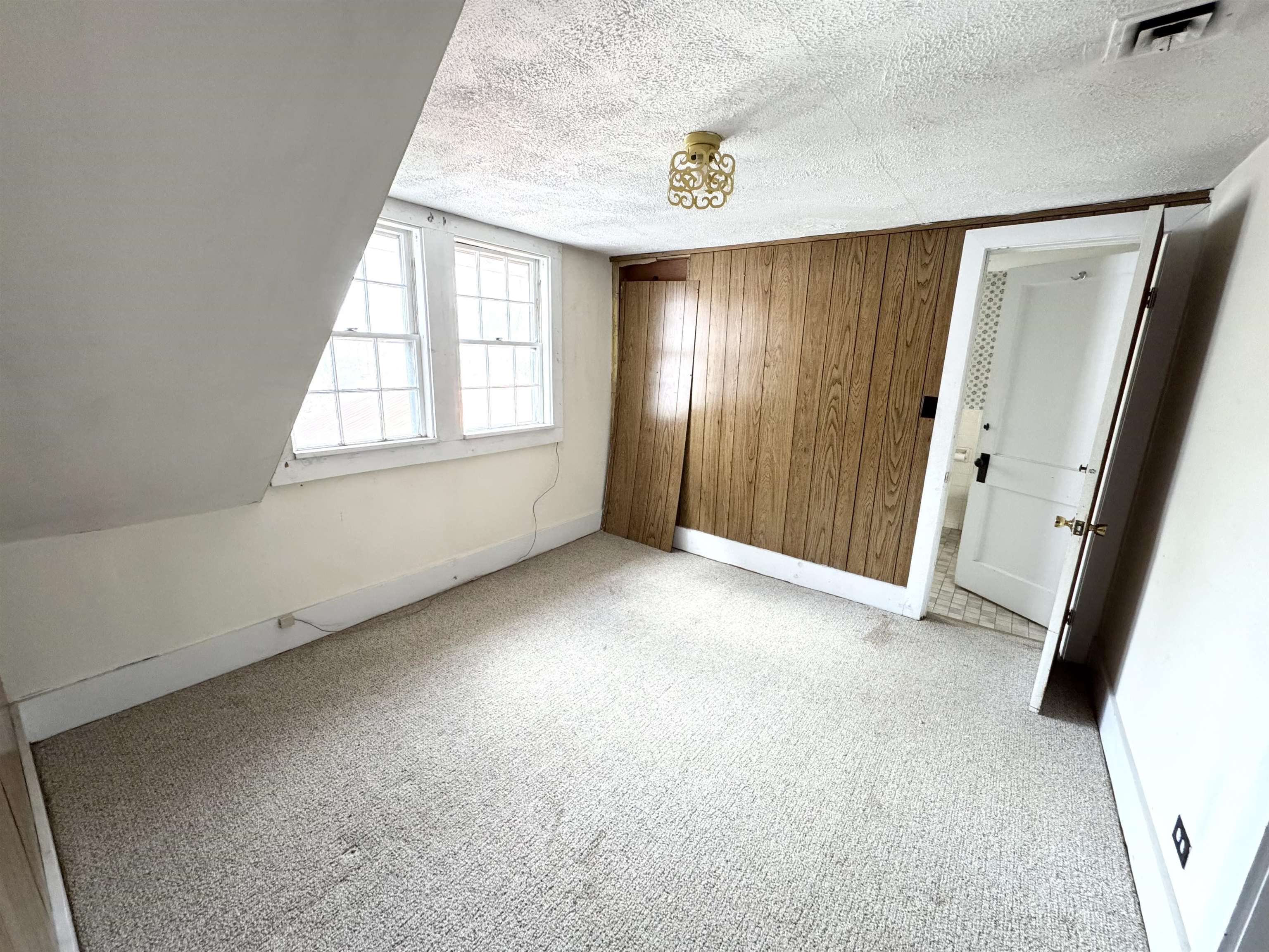 2072 North Main Street Property Photo 40