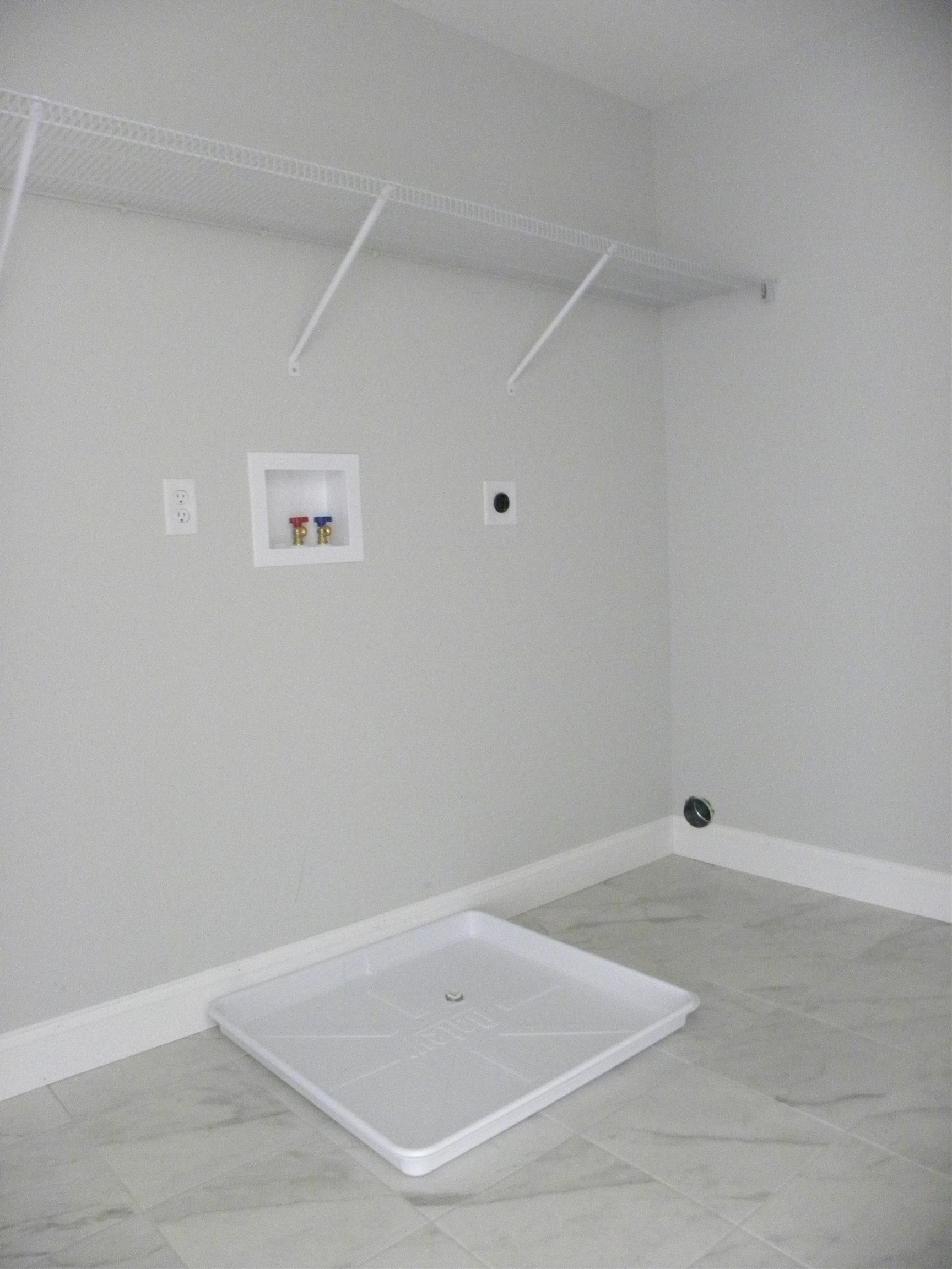 310 Karatzas Avenue Property Photo 15
