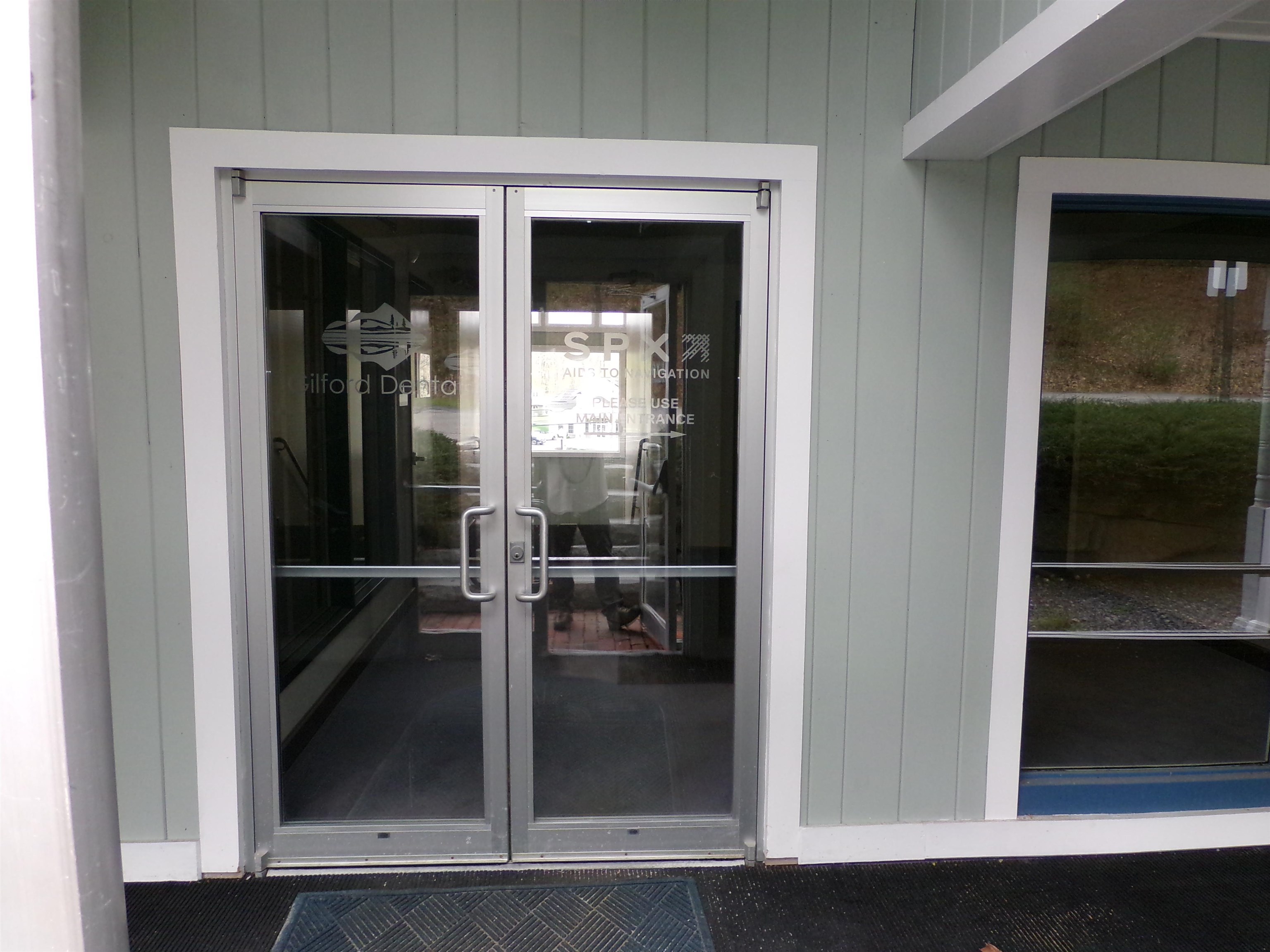 401 Gilford Avenue Property Photo 2