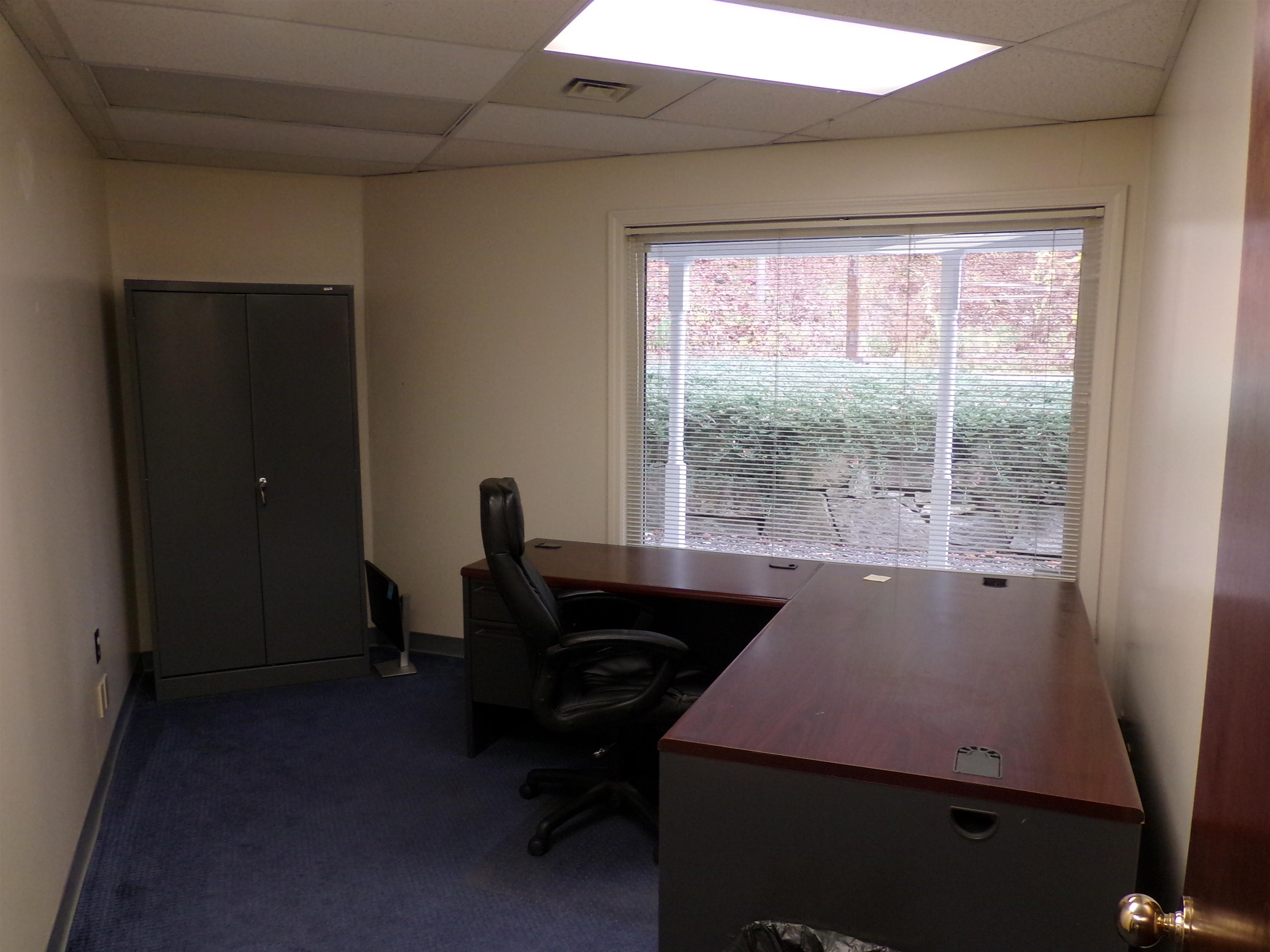 401 Gilford Avenue Property Photo 7