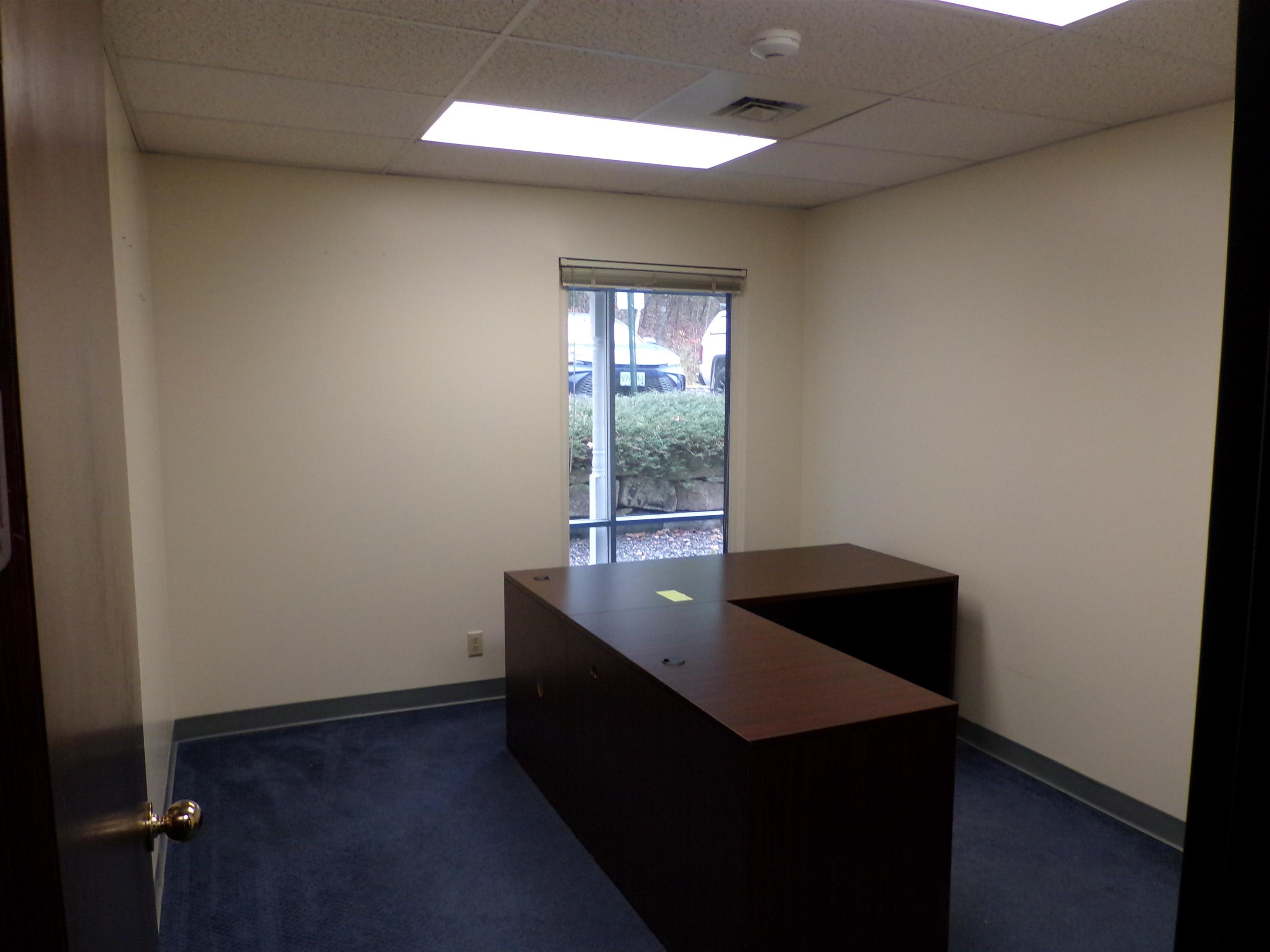 401 Gilford Avenue Property Photo 9