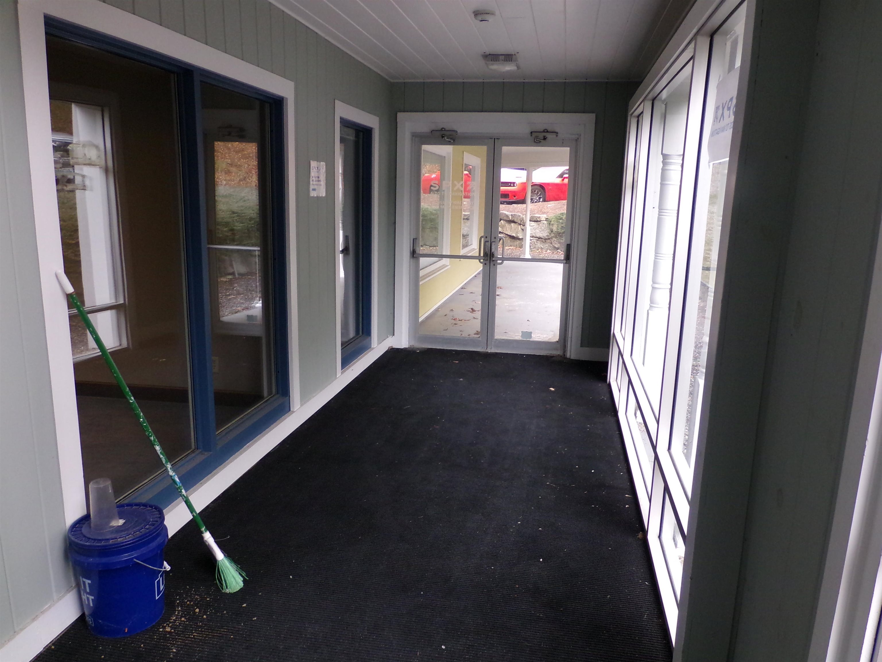 401 Gilford Avenue Property Photo 20
