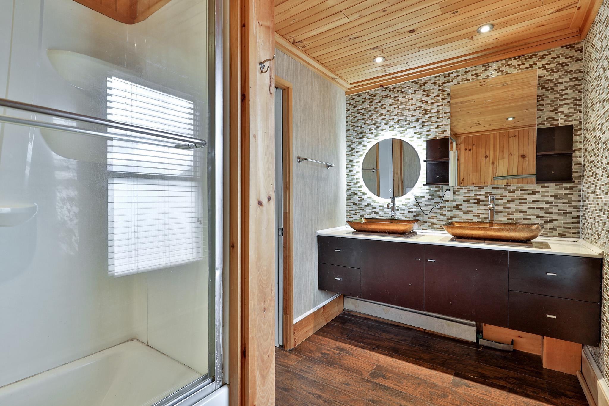 109 Park Row Property Photo 18