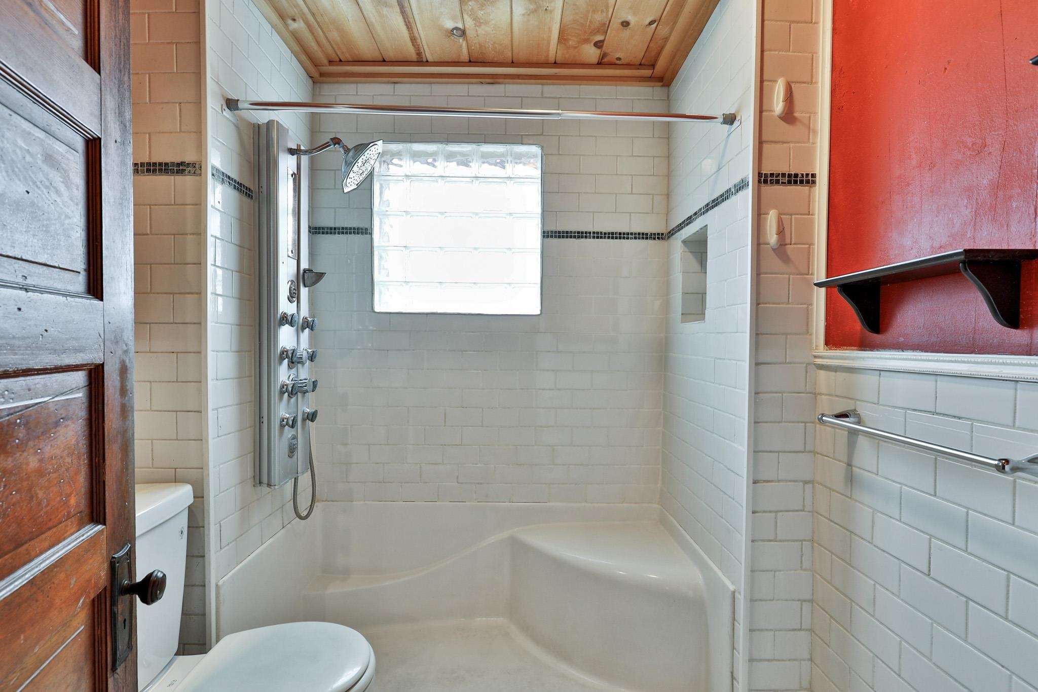 109 Park Row Property Photo 25