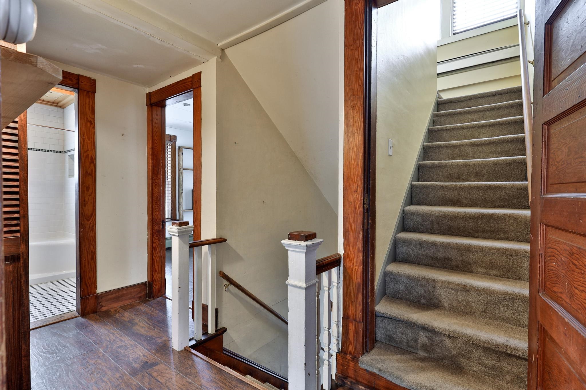 109 Park Row Property Photo 27