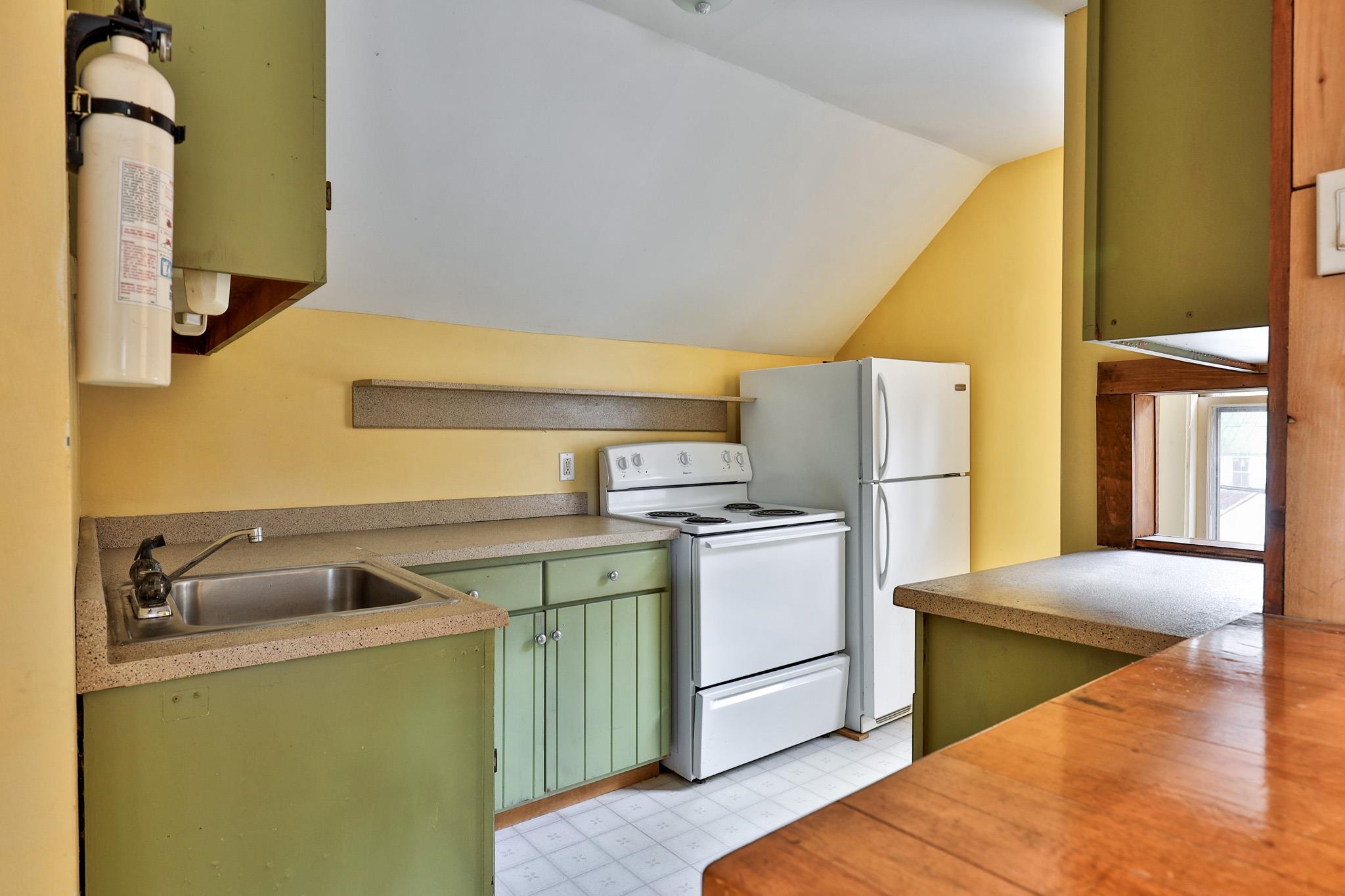 109 Park Row Property Photo 29