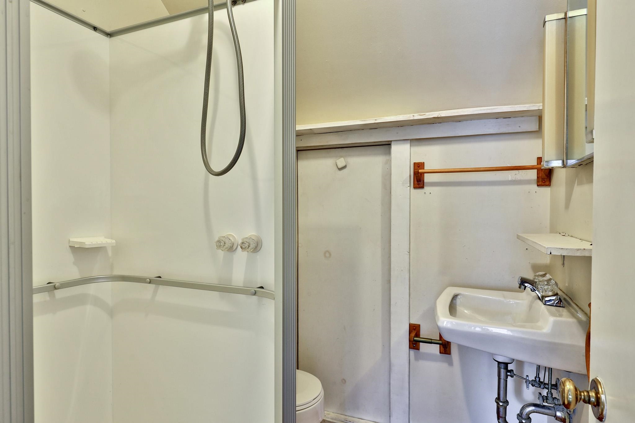 109 Park Row Property Photo 34