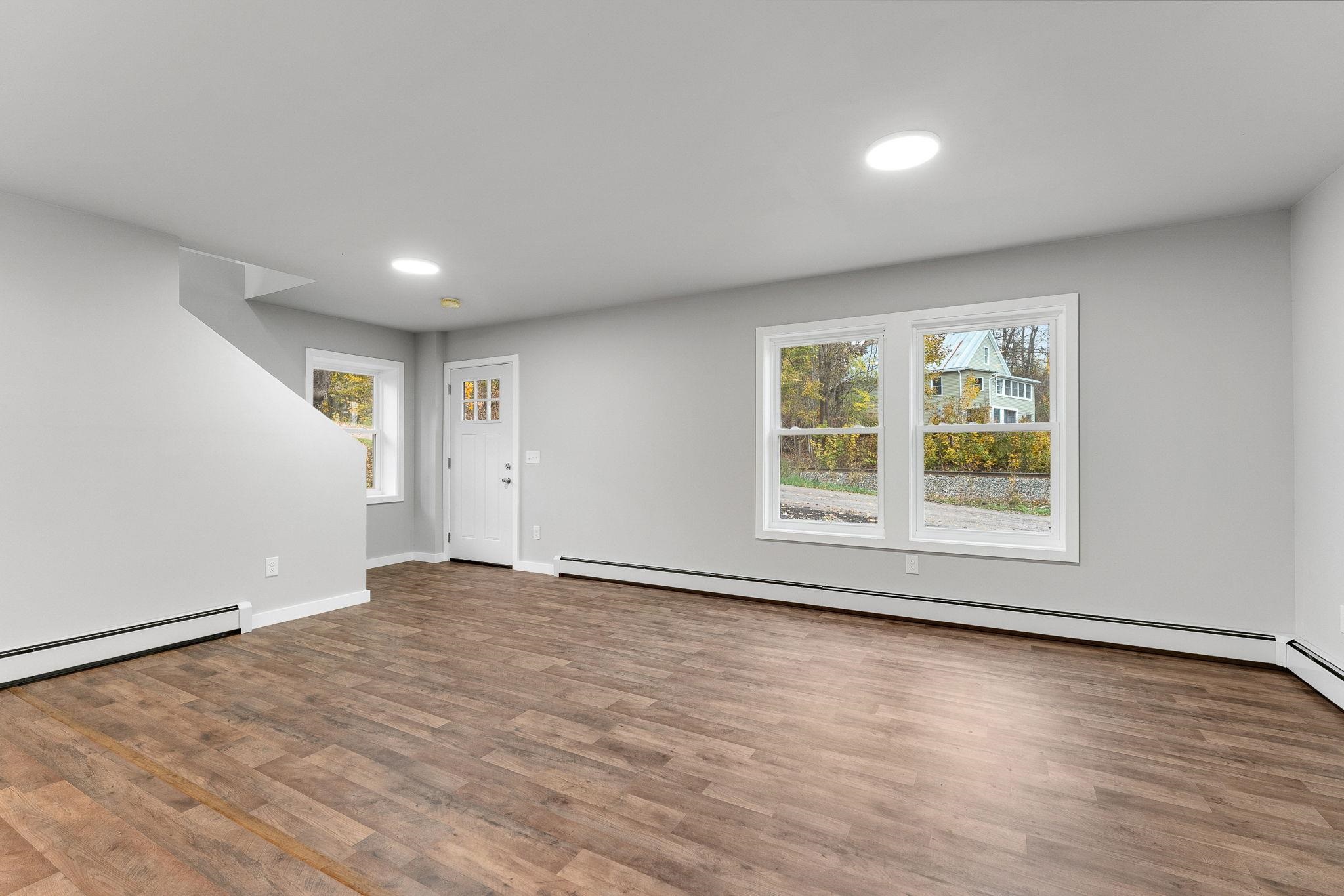 35 Cole Avenue Property Photo 3