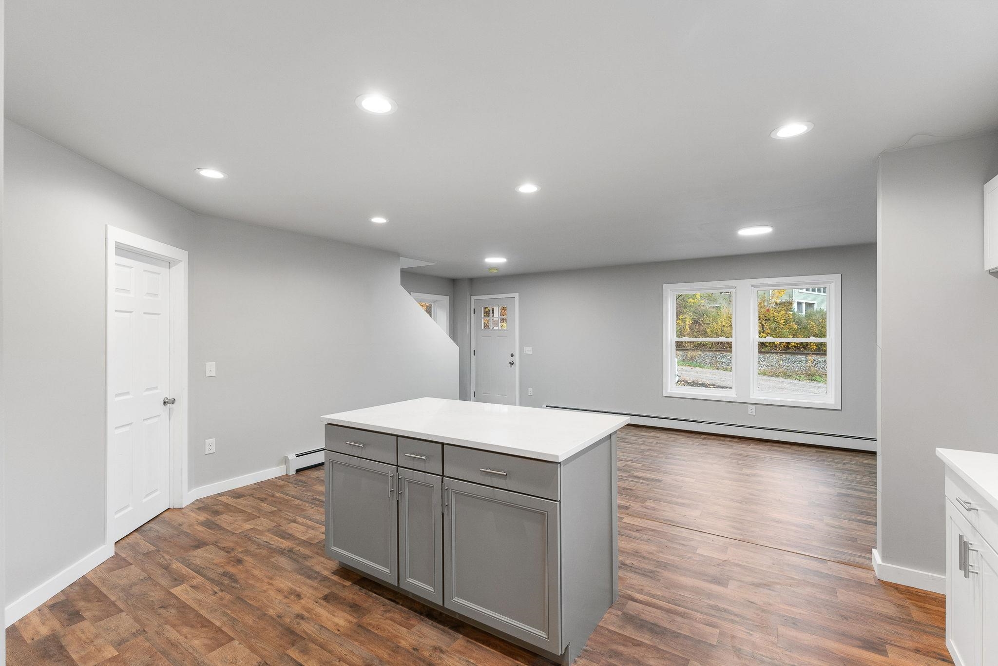 35 Cole Avenue Property Photo 8