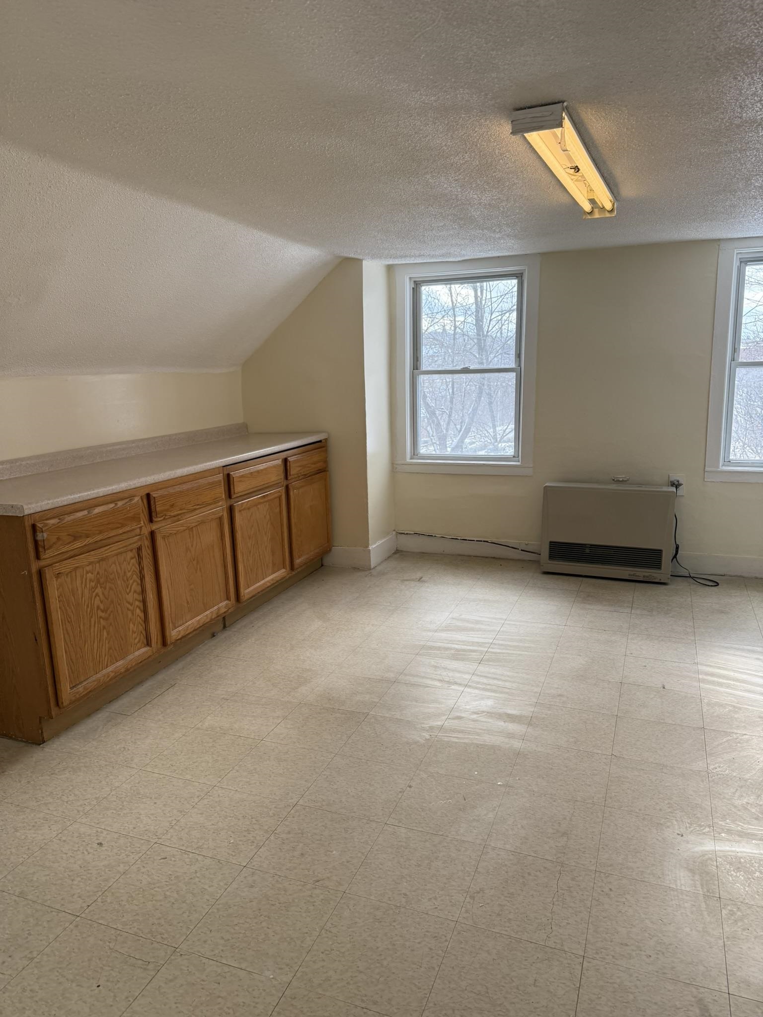 38 Washington Street Property Photo 8