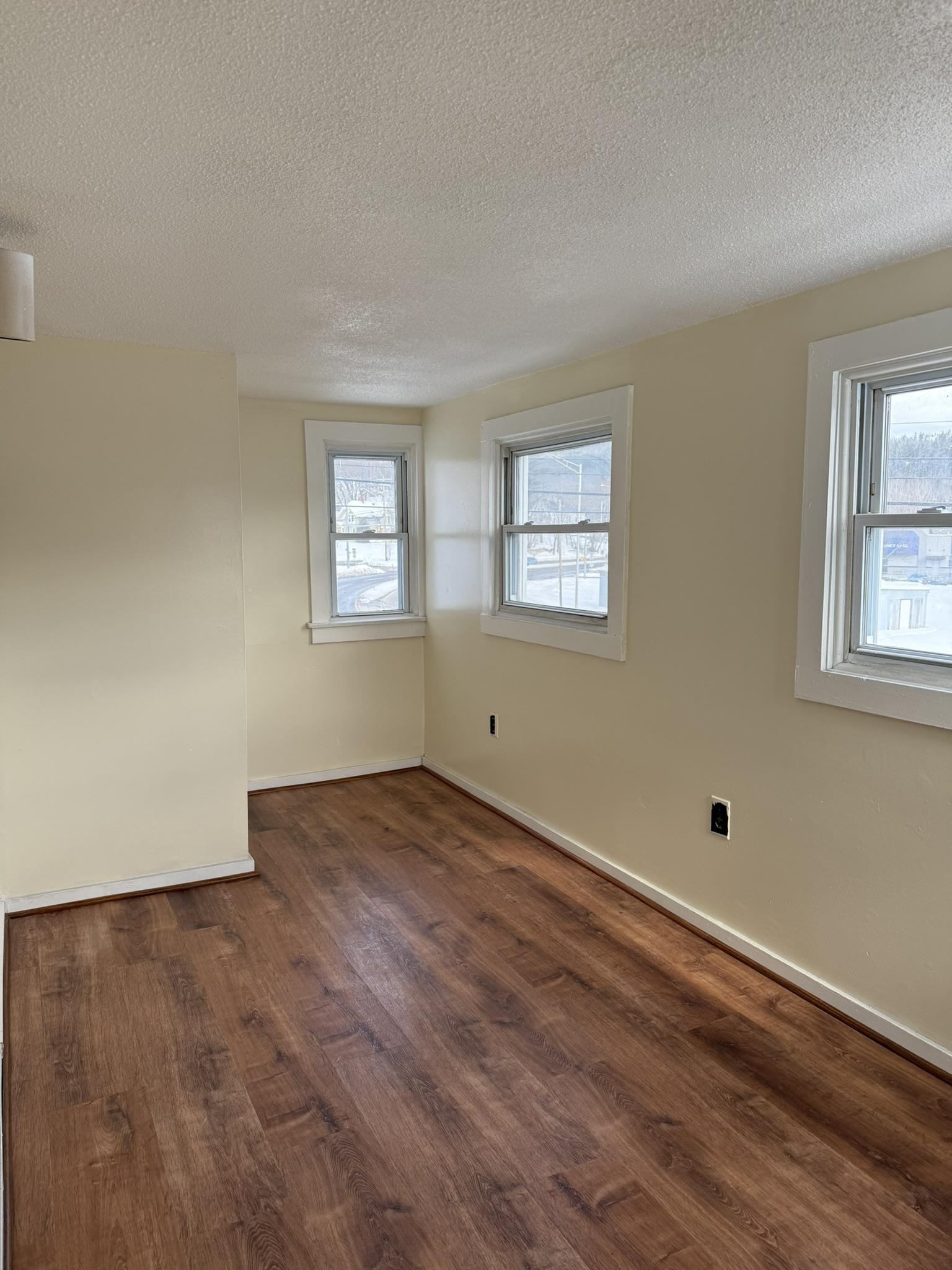 38 Washington Street Property Photo 9