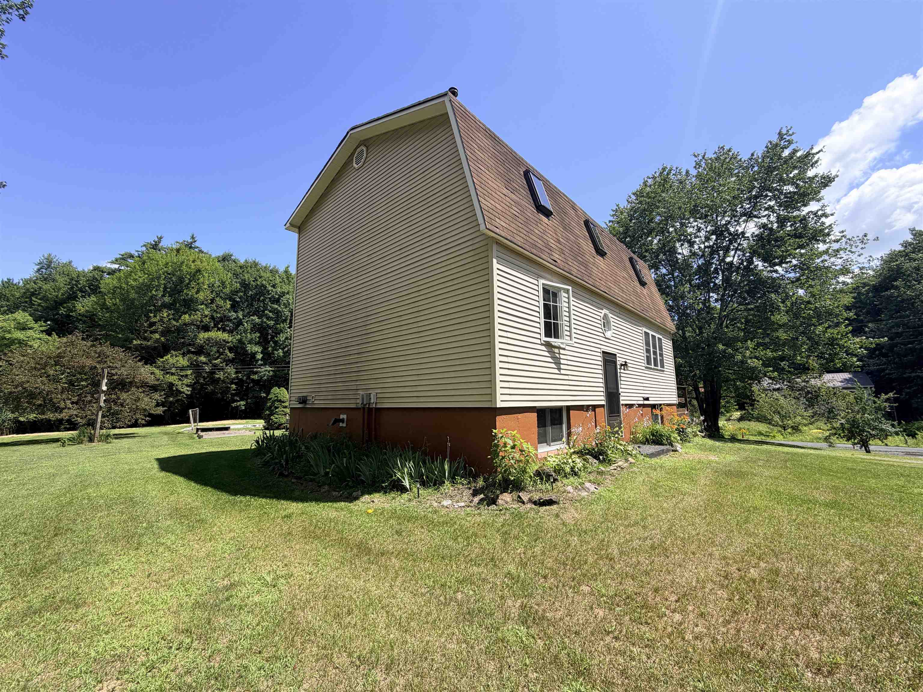79 Waugh Farm Road Property Photo 2