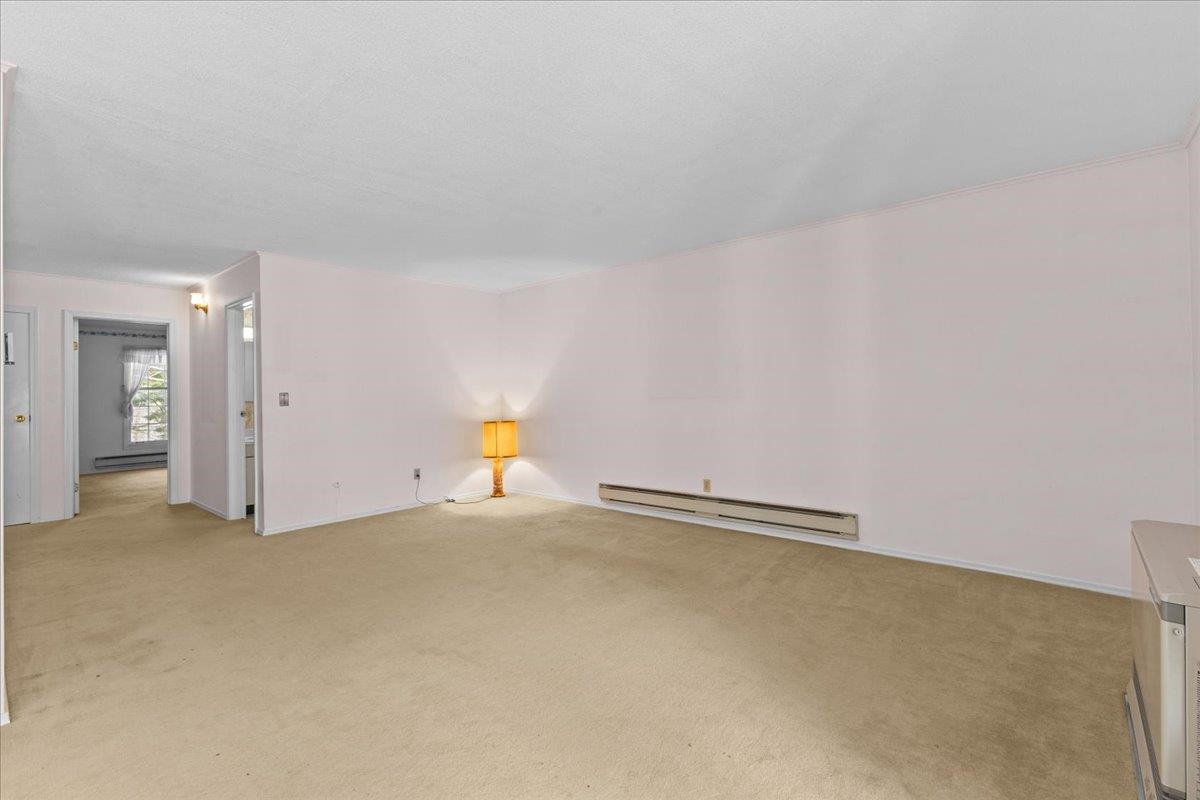 100 Kennedy Drive Property Photo 12