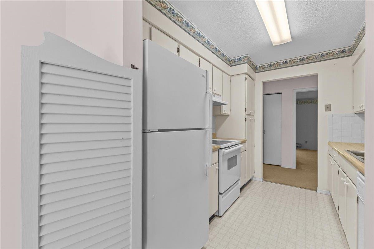 100 Kennedy Drive Property Photo 25