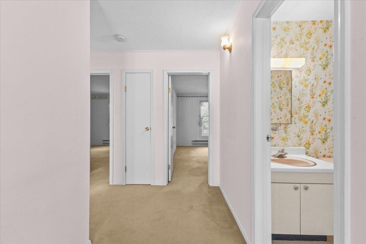 100 Kennedy Drive Property Photo 26
