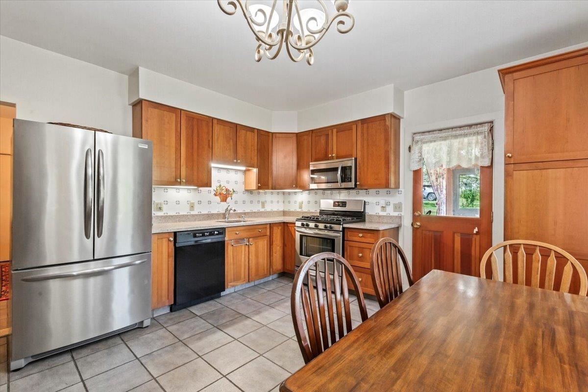 1594 Vt Route 7a Property Photo 23