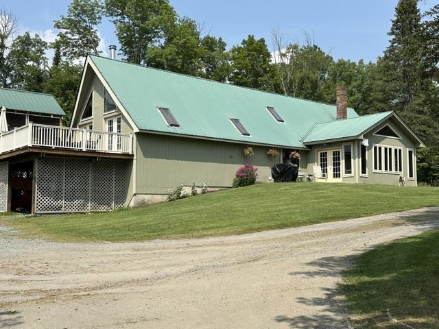 196 Hudson Drive Property Photo 1
