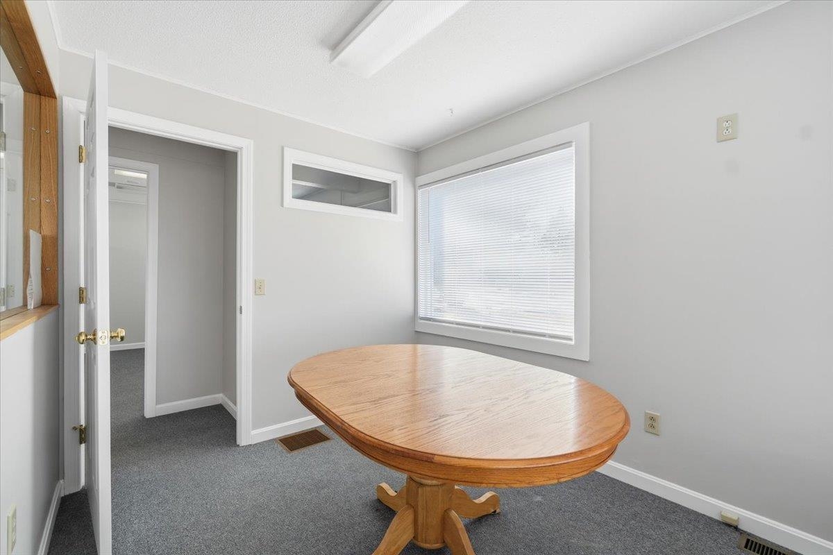 938-950 Shelburne Road Property Photo 16