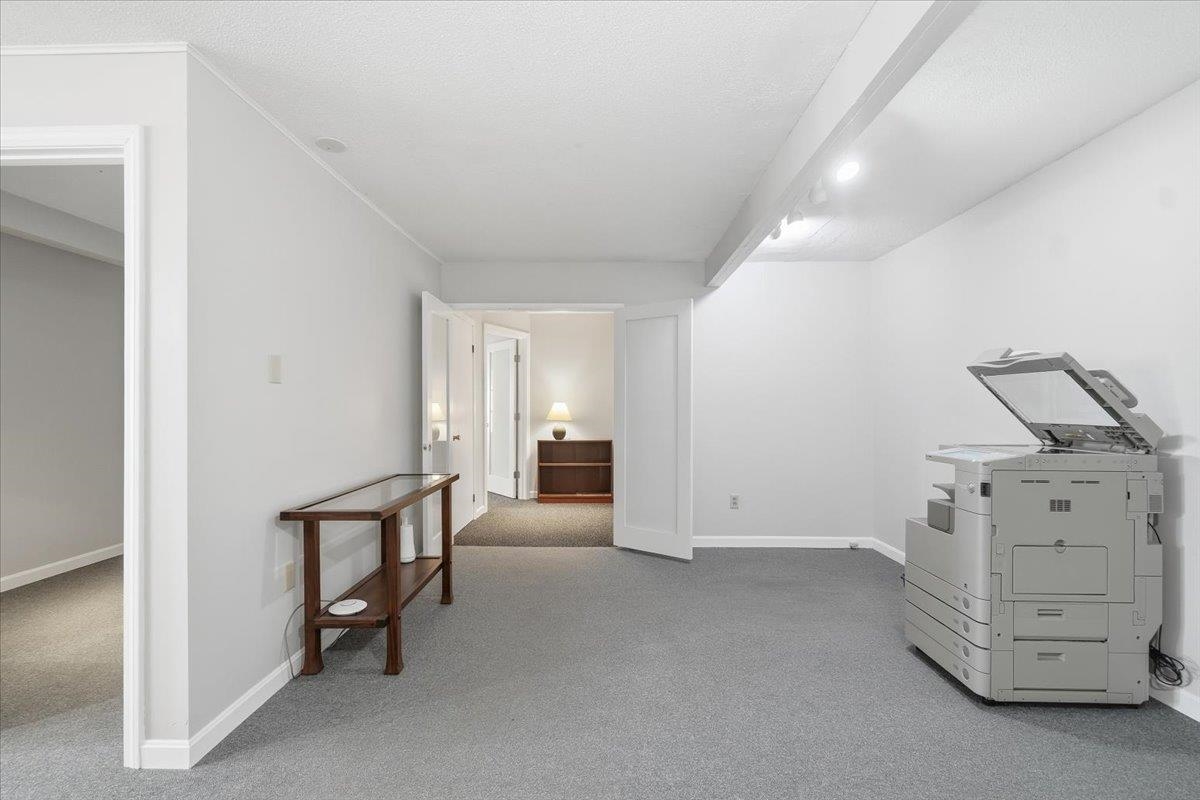 938-950 Shelburne Road Property Photo 19