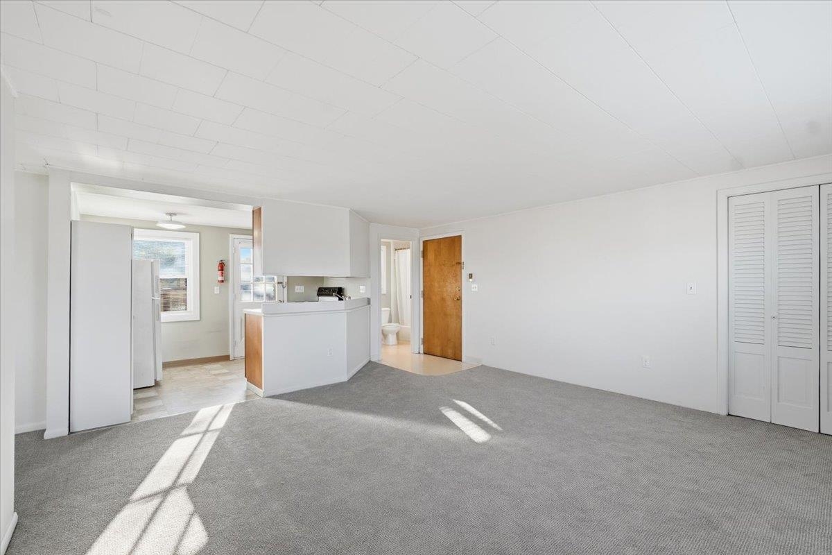 938-950 Shelburne Road Property Photo 35