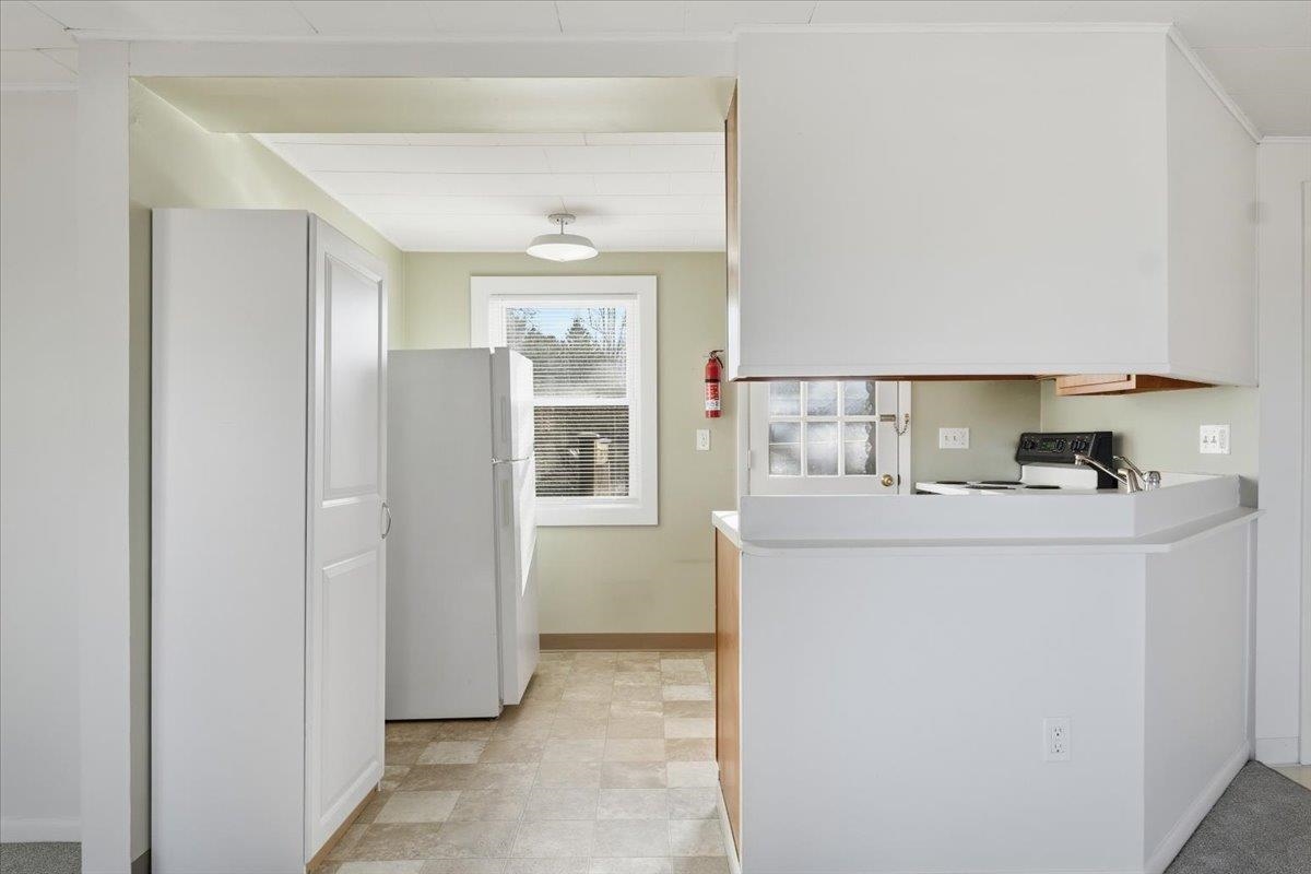 938-950 Shelburne Road Property Photo 41