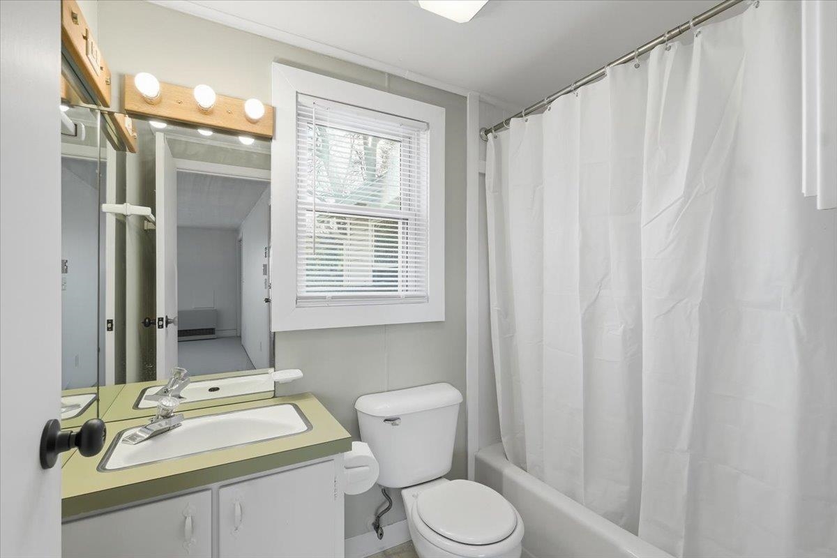 938-950 Shelburne Road Property Photo 42